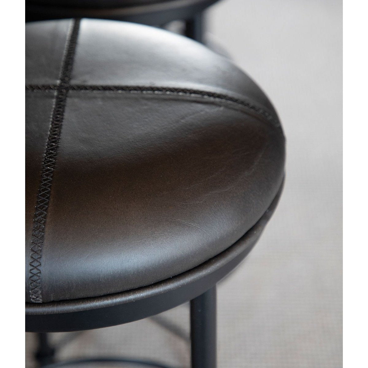 EVAN barstol Artwood Barstol