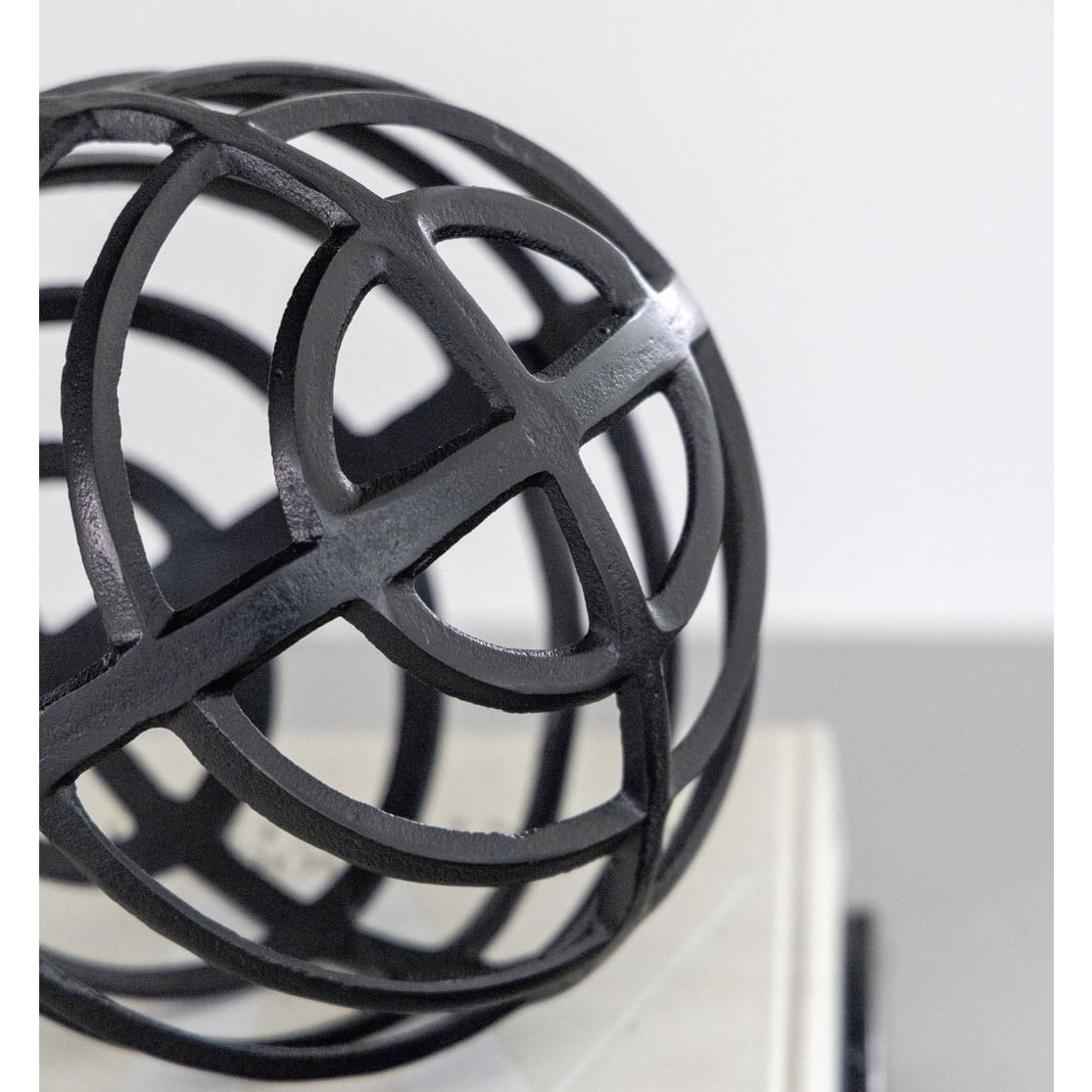 CALISTO black Artwood Pynteartikler