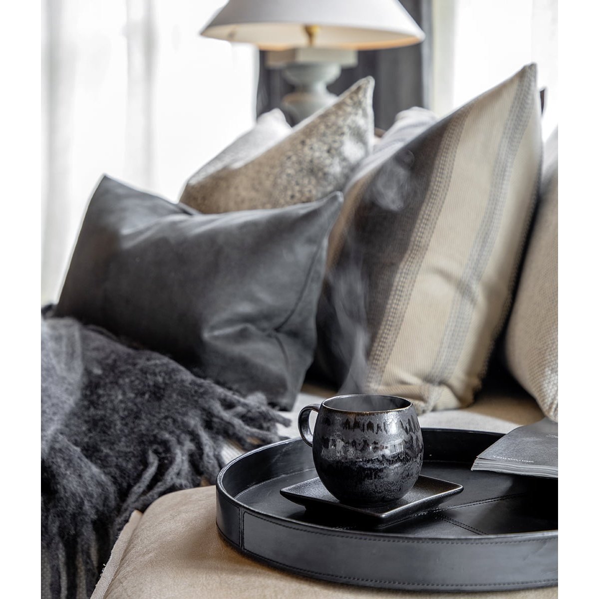 MENDOZA serveringsbrett rund Artwood Pynteartikler