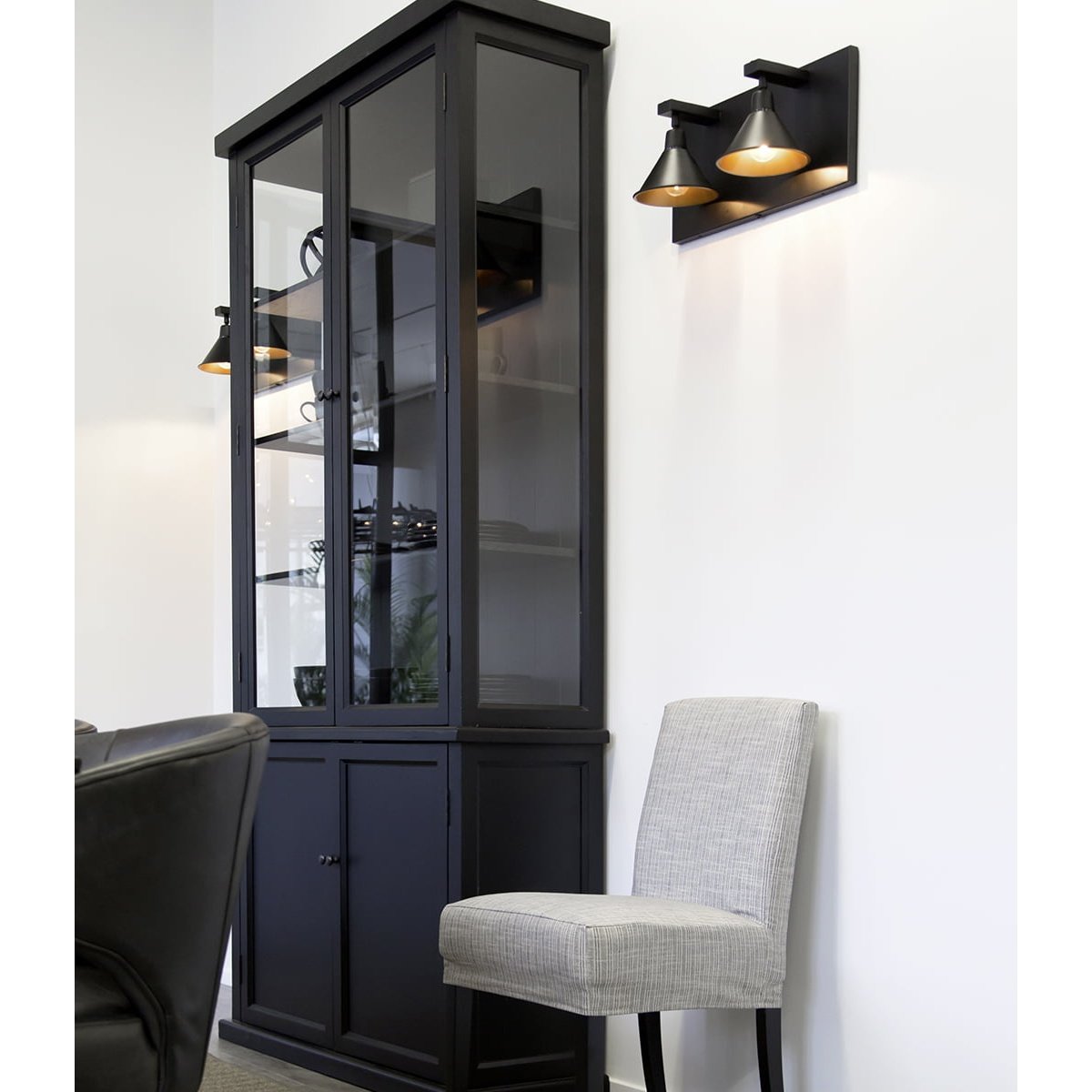 COLMAR Artwood Vitrineskap