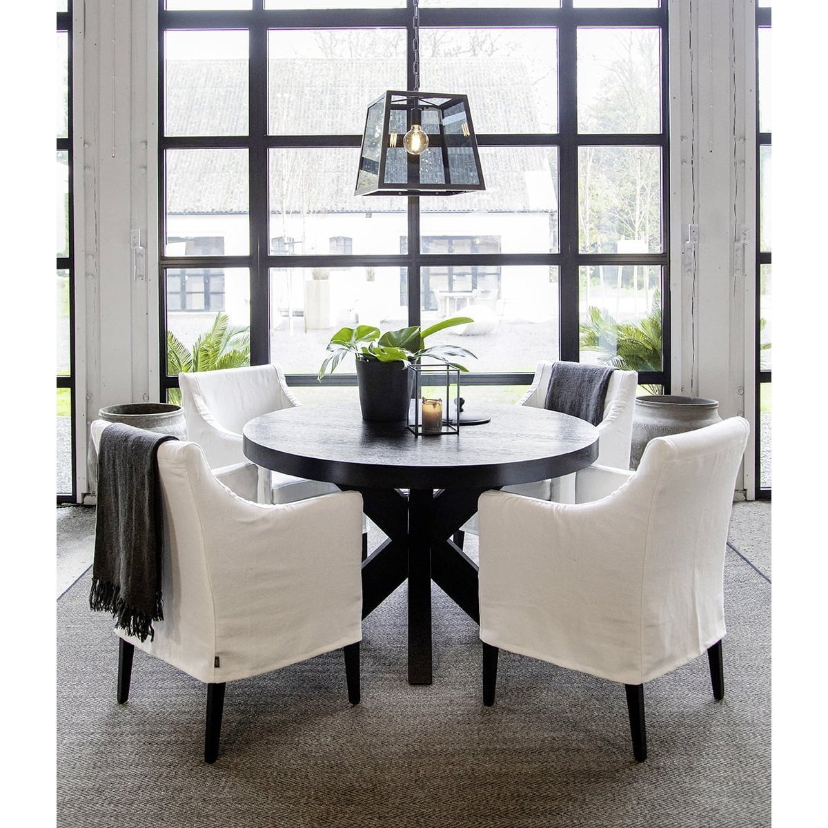 HUNTER Rundt Artwood Spisebord