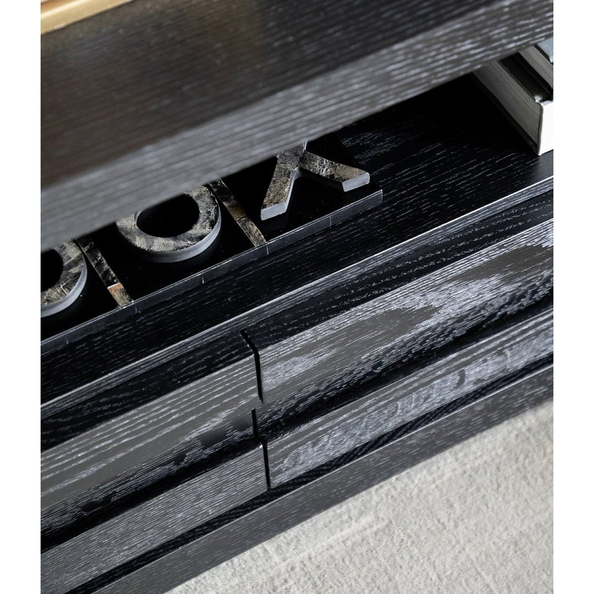 HUNTER TV-benk med skuff Artwood TV-benk