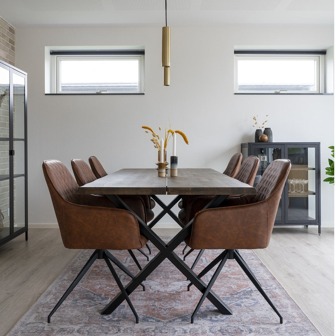 Harbo Spisestol med sving House Nordic Spisestol