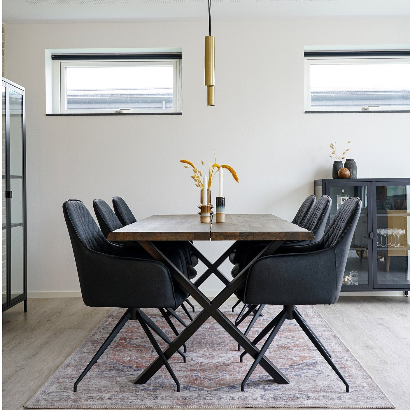 Harbo Spisestol med sving House Nordic Spisestol