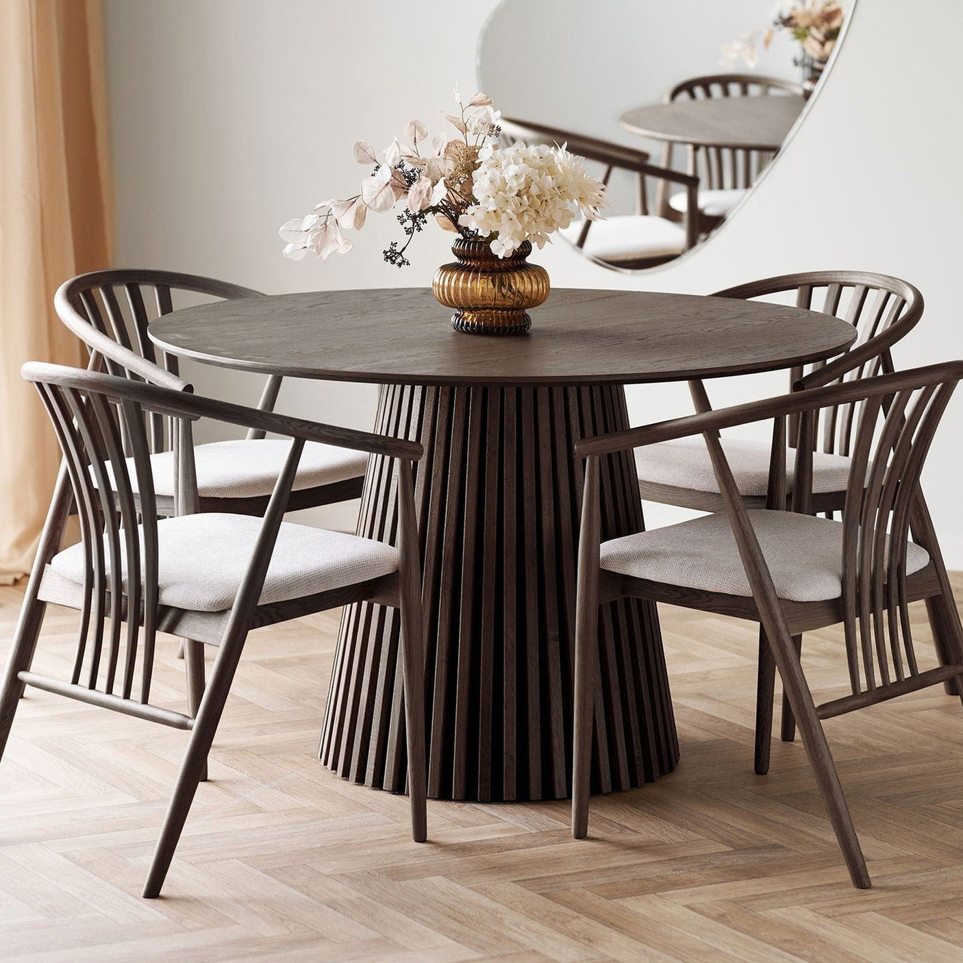 Agustin Spisestol House Nordic Varetype