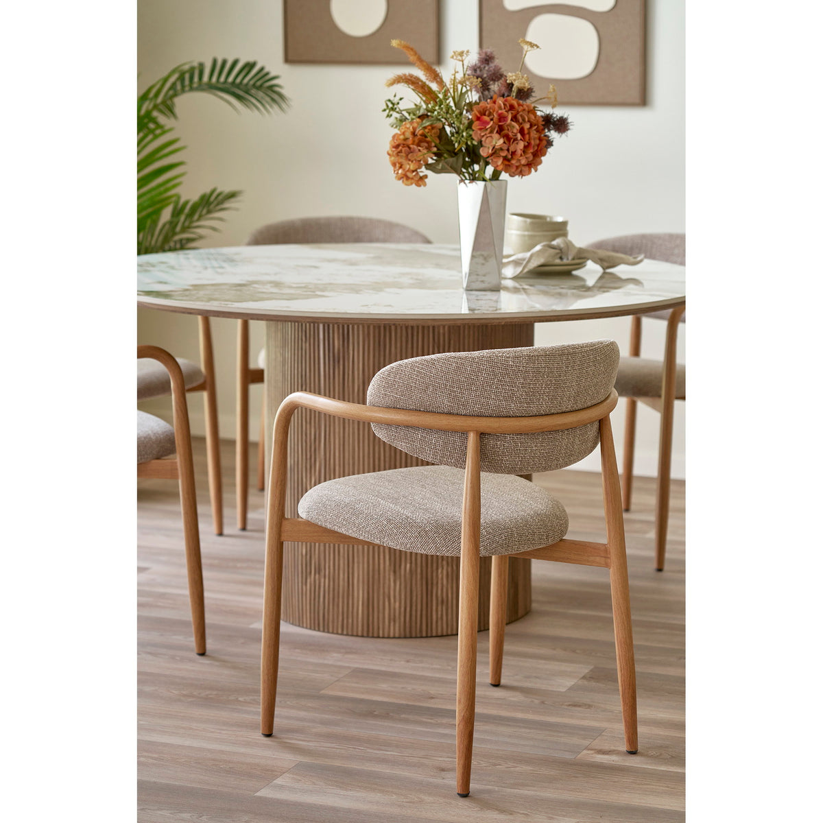 Levanto spisestol med armlener House Nordic Spisestol