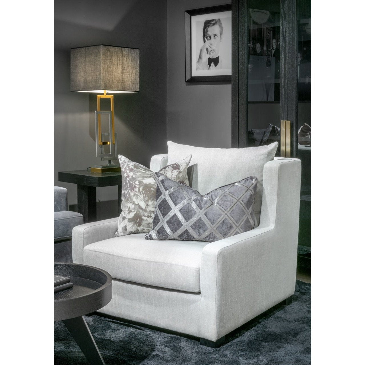 Glass picture w/frame Roger Moore Homefactory Bilde