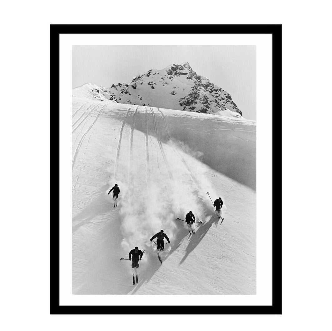 Glass picture w/frame five men skiing downhill Homefactory Bilde