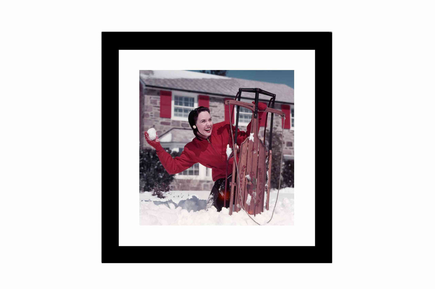 Glass picture w/frame woman throwing snowball 60cm x 60cm Homefactory