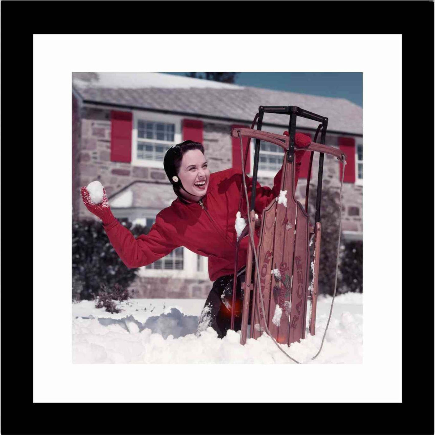 Glass picture w/frame woman throwing snowball 60cm x 60cm Homefactory