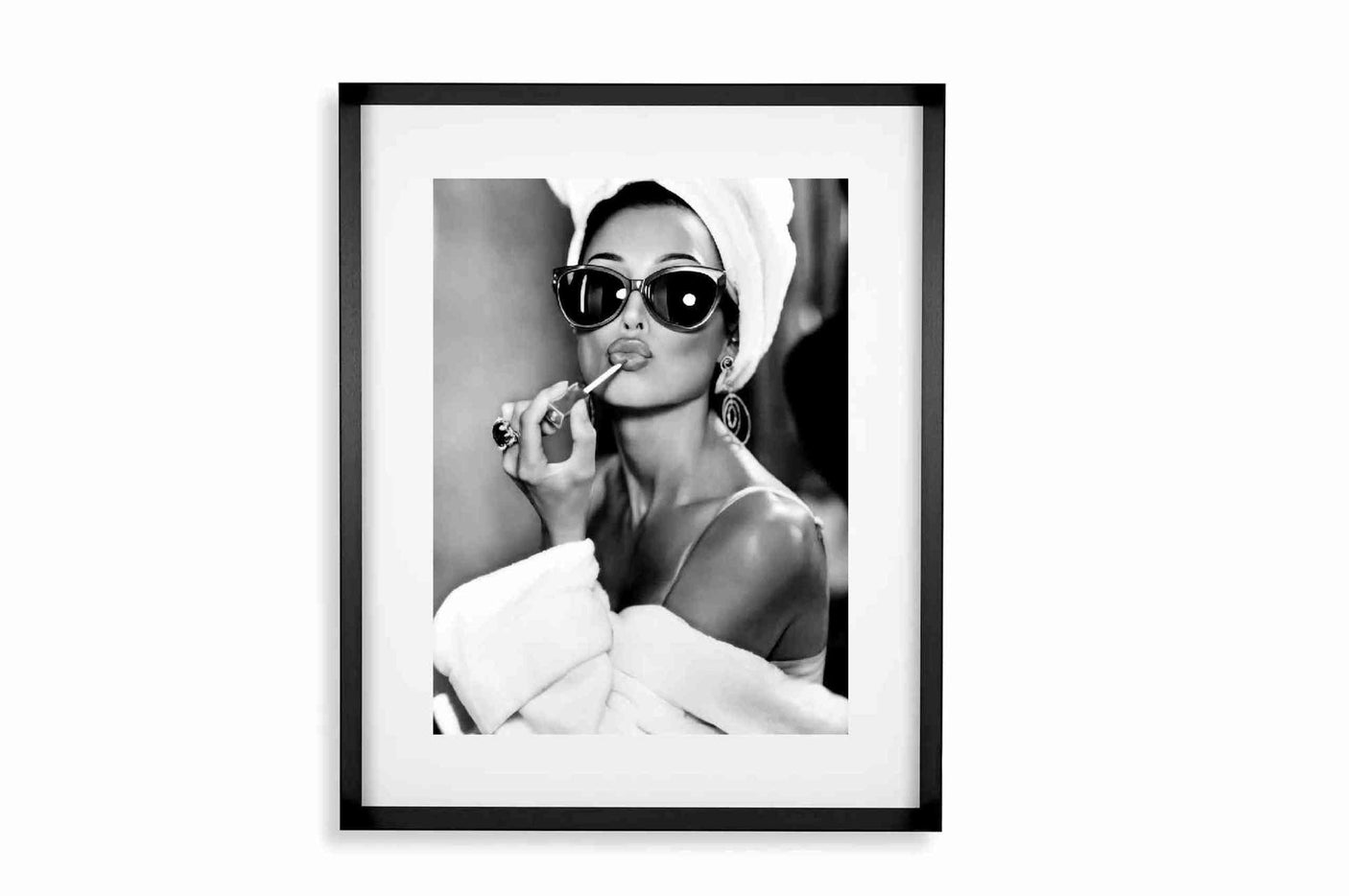 Black smal Frame, Passepartout 70cm x 90cm Audrey Hepburn Homefactory