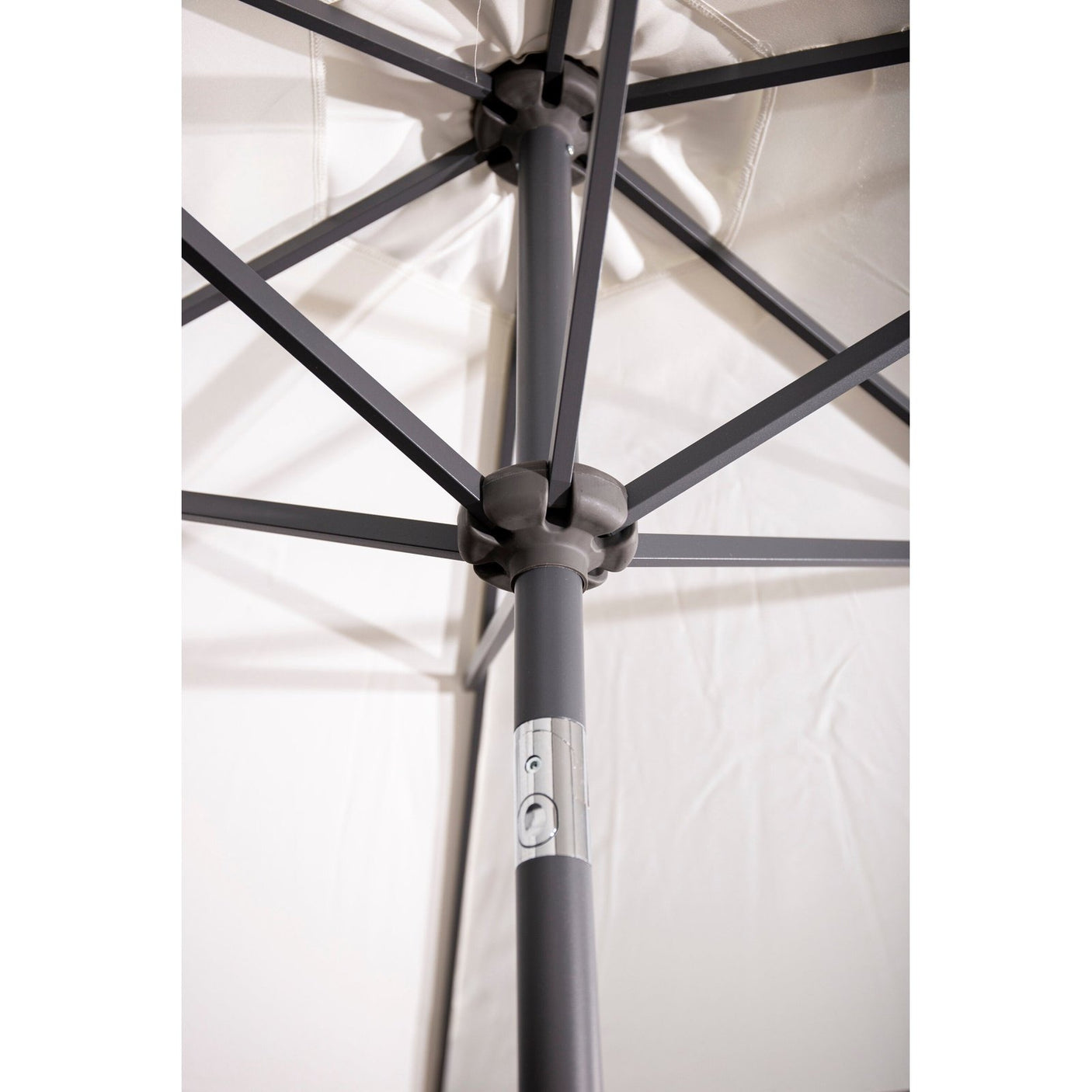 Leeds Parasoll 300 Venture Design Parasoll