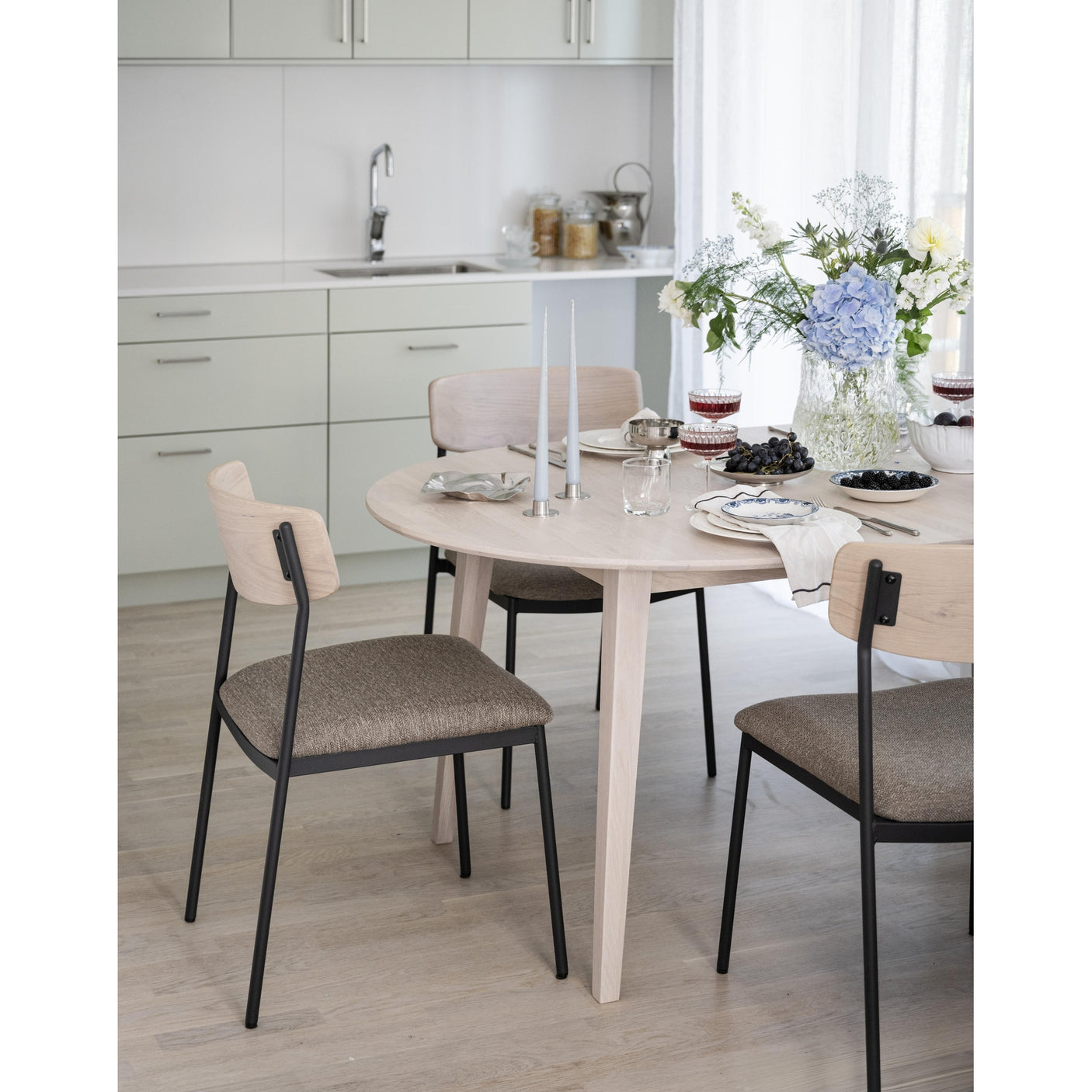 Maymont spisestol stablebar Rowico Spisestol