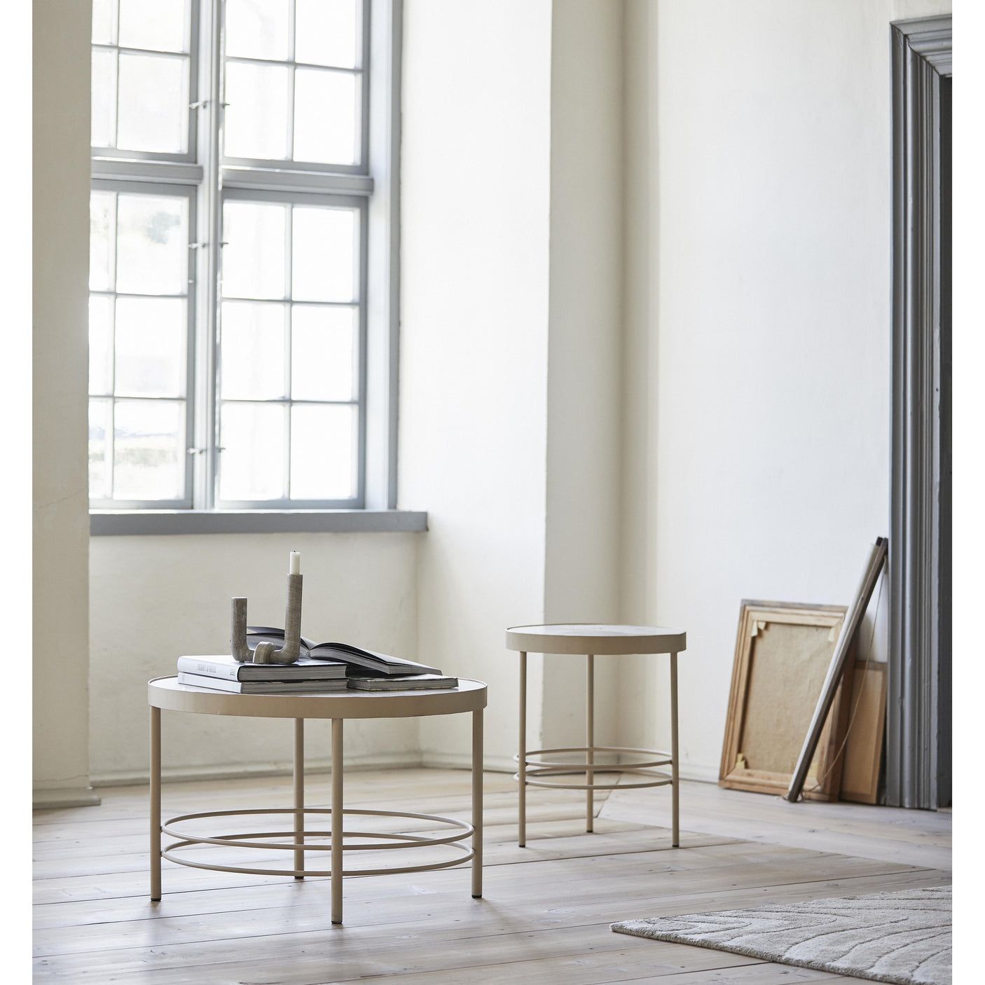 JUNGO rundt sofabordet - ø80 cm - sand Nordal TABLES