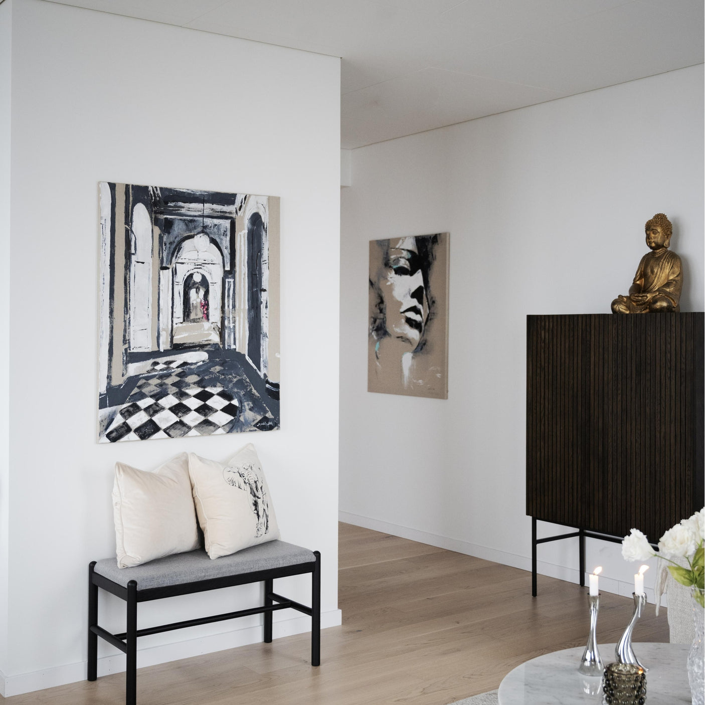 Halifax hylle 100 Rowico Vitrineskap