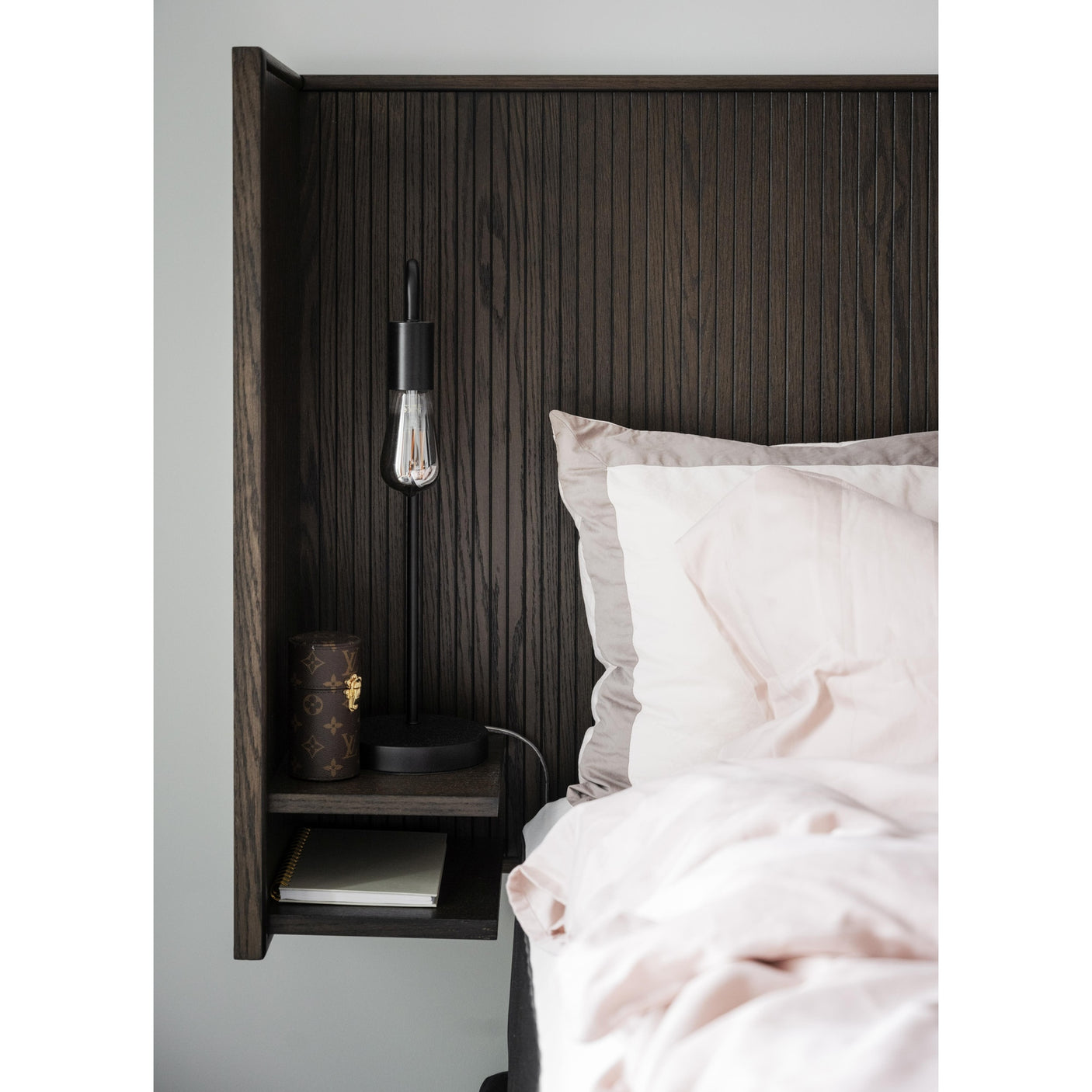 Redmond bed sengegavel 234 Rowico Seng