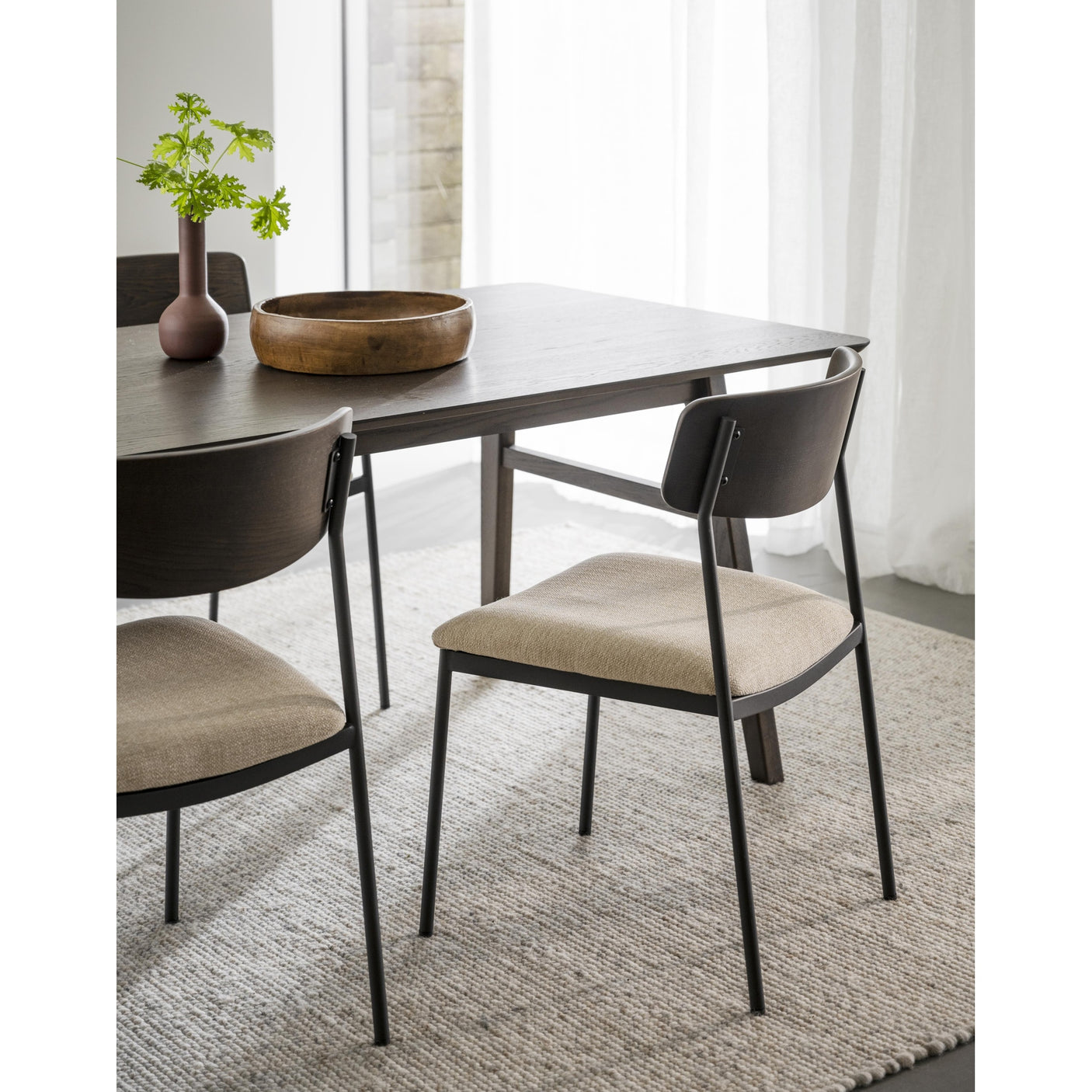 Nagano spisebord Rowico Spisebord