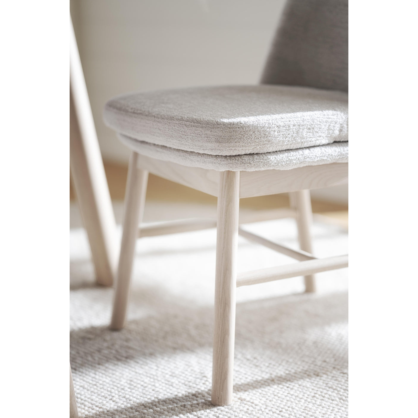 Amesbury spisestol Rowico Spisestol