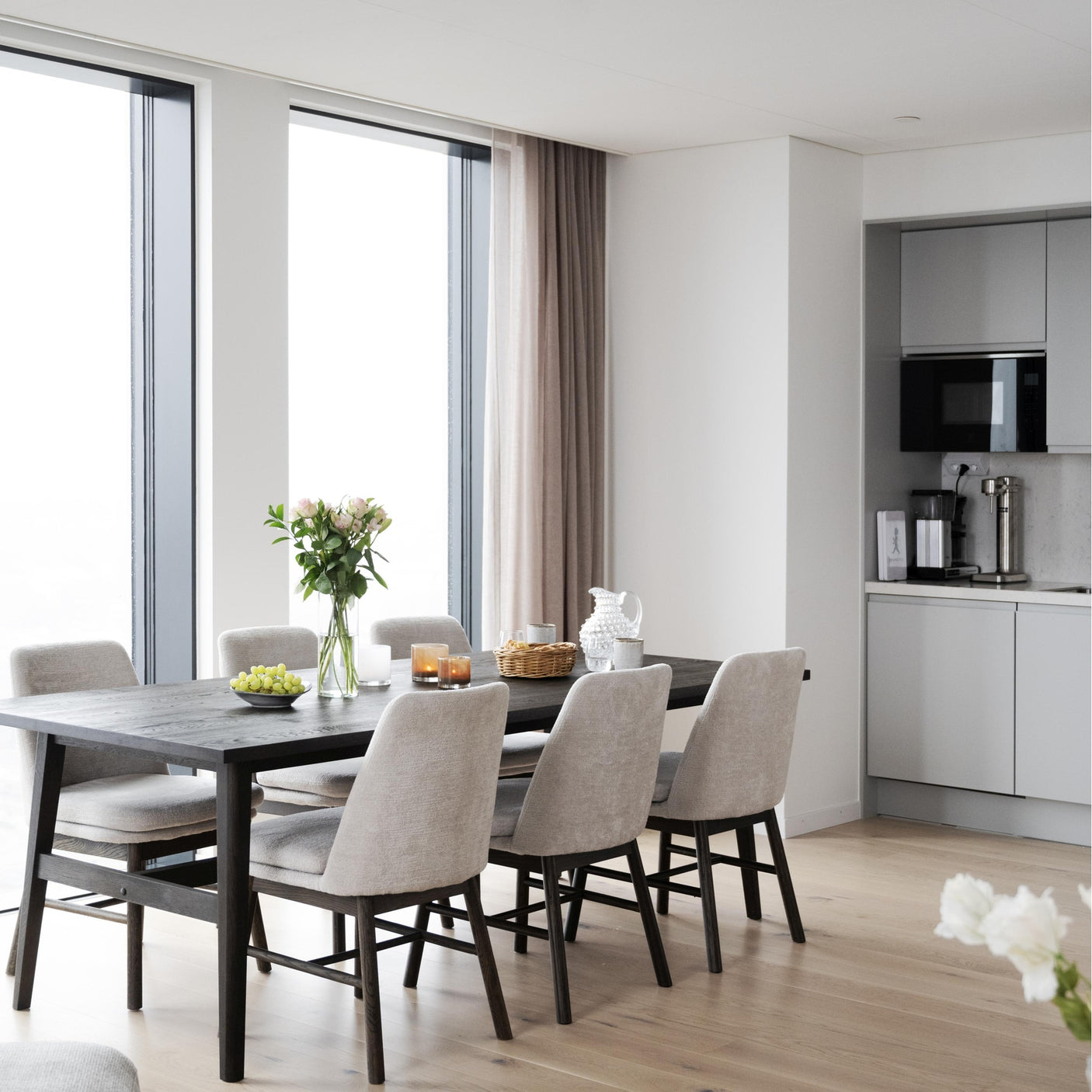 Amesbury spisestol Rowico Spisestol