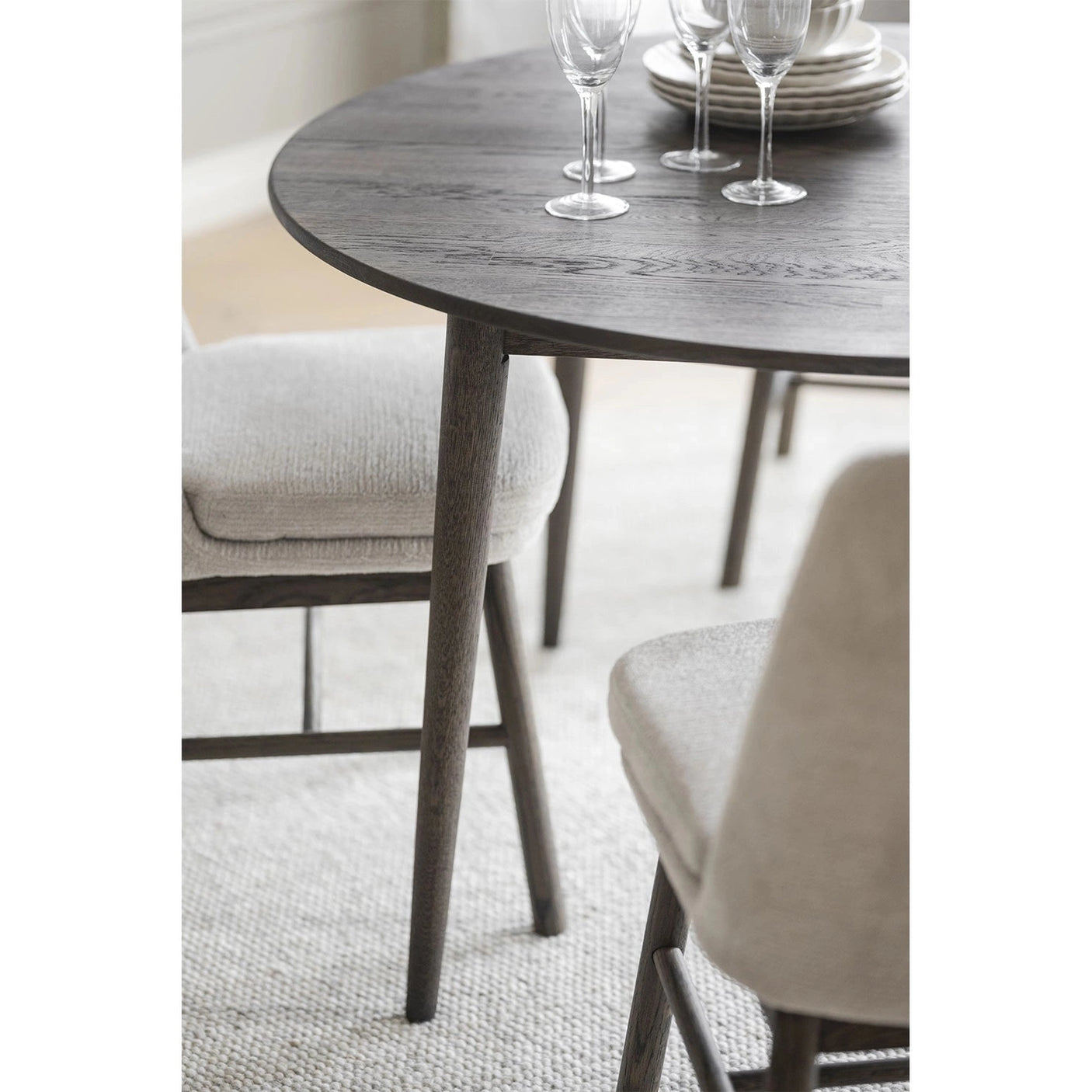 Tyler spisebord m/ ileggsplate Ø120/165 Rowico Spisebord