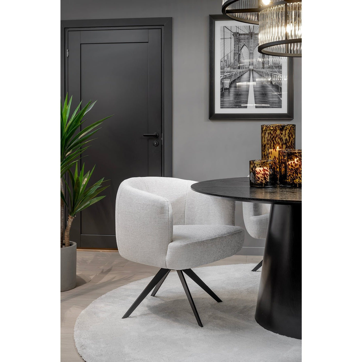 Stol Como med sving Homefactory Lenestol