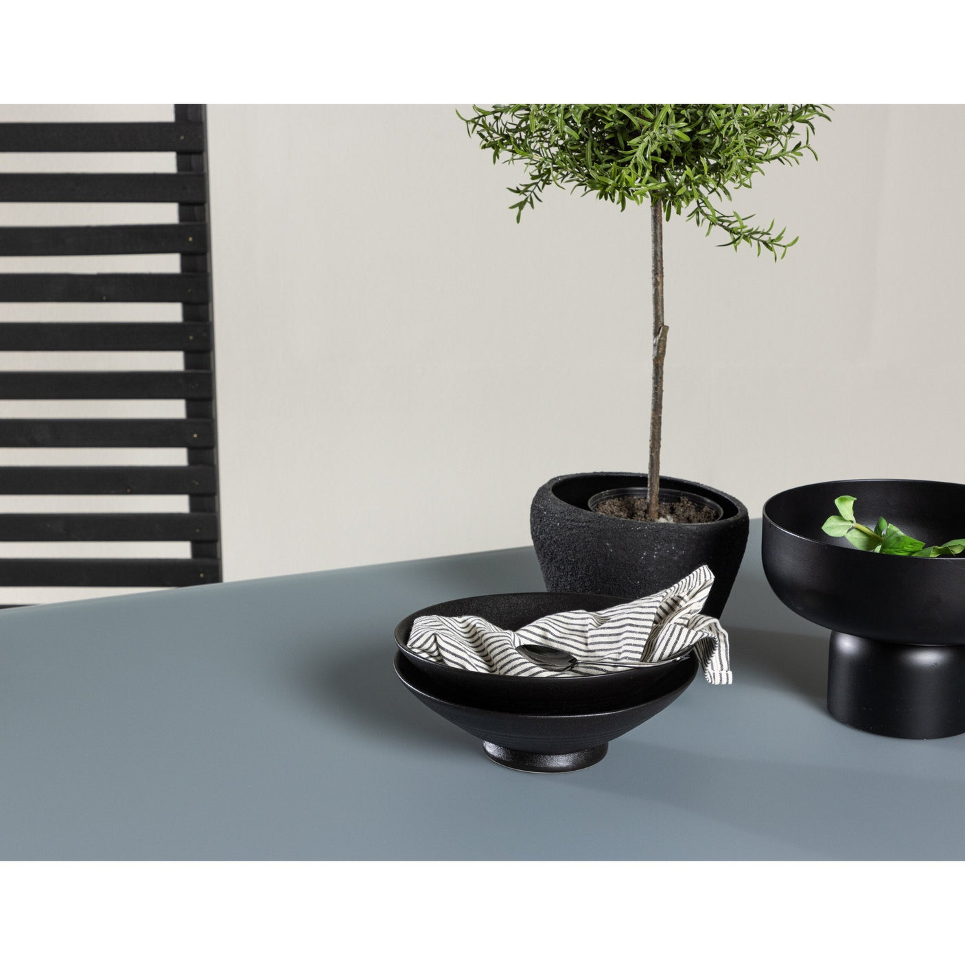 Virya Tabell Venture Design Spisebord