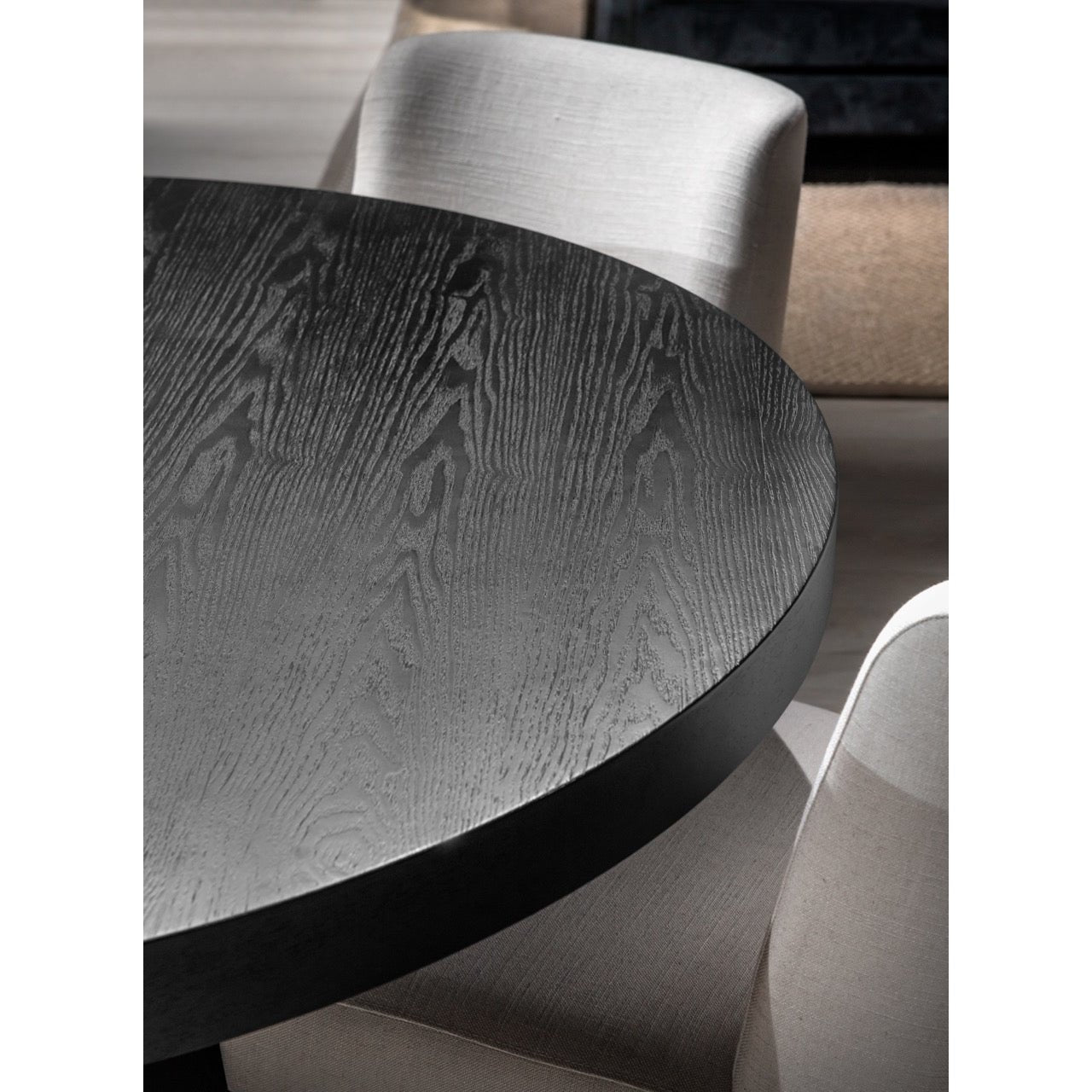 Spisebord Cleveland Ø125 inklusive 2x ileggsplater Homefactory Spisebord