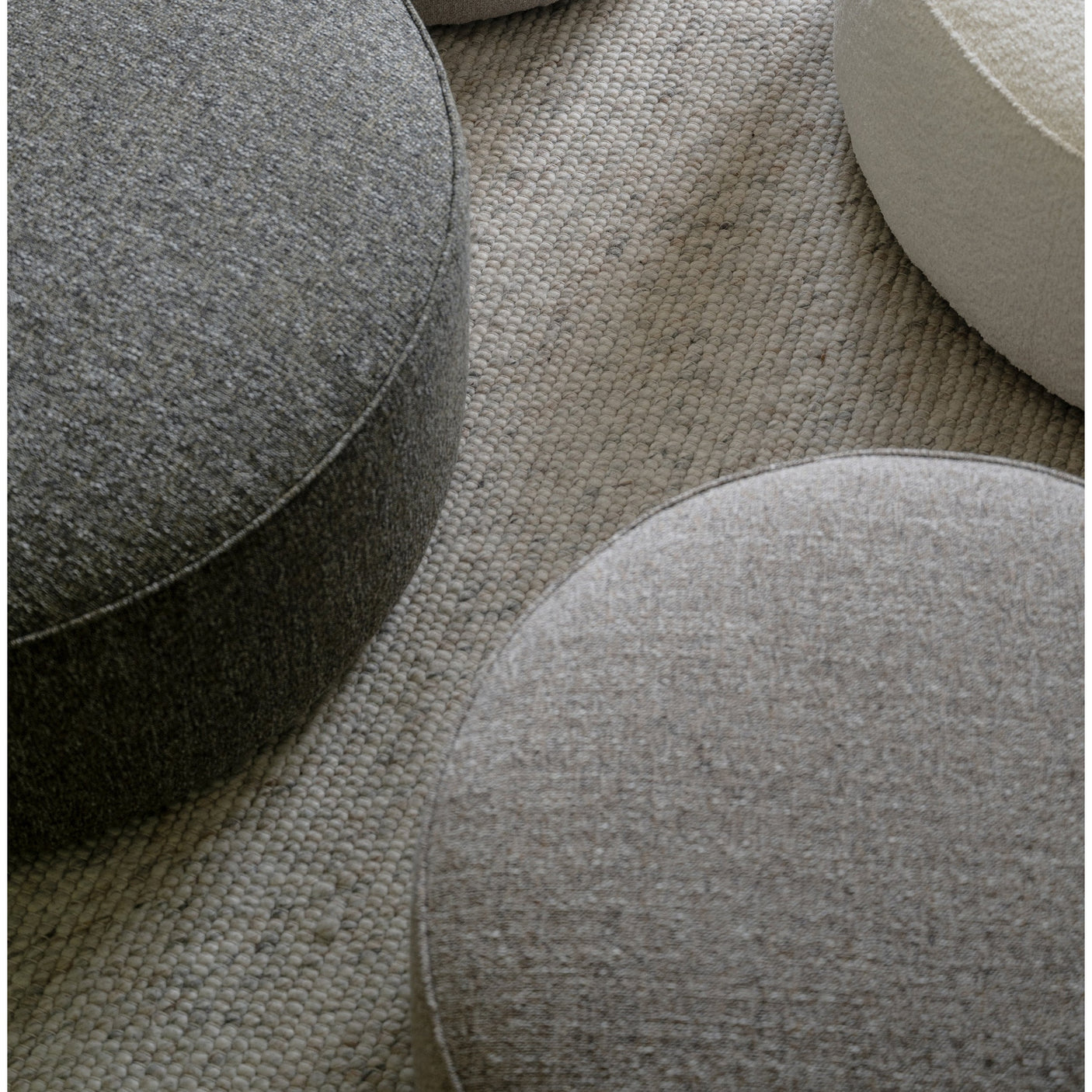 Joplin pouffe Ø90 light beige fabric Alice #01 c4 Rowico Pall