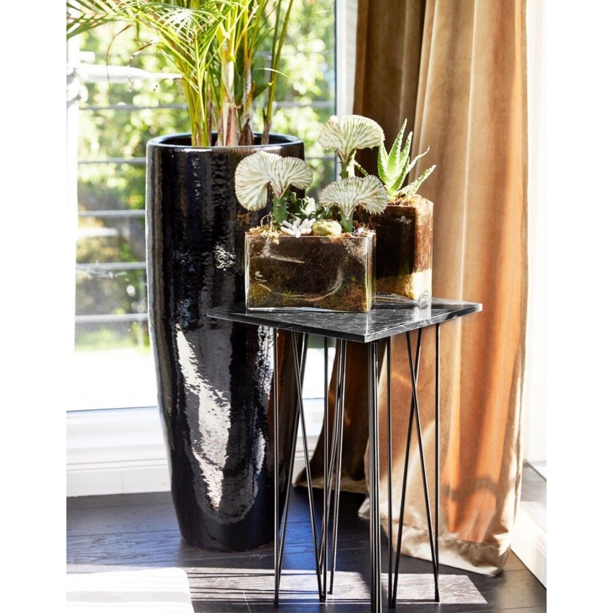 Stone Table Venture Design Sidebord