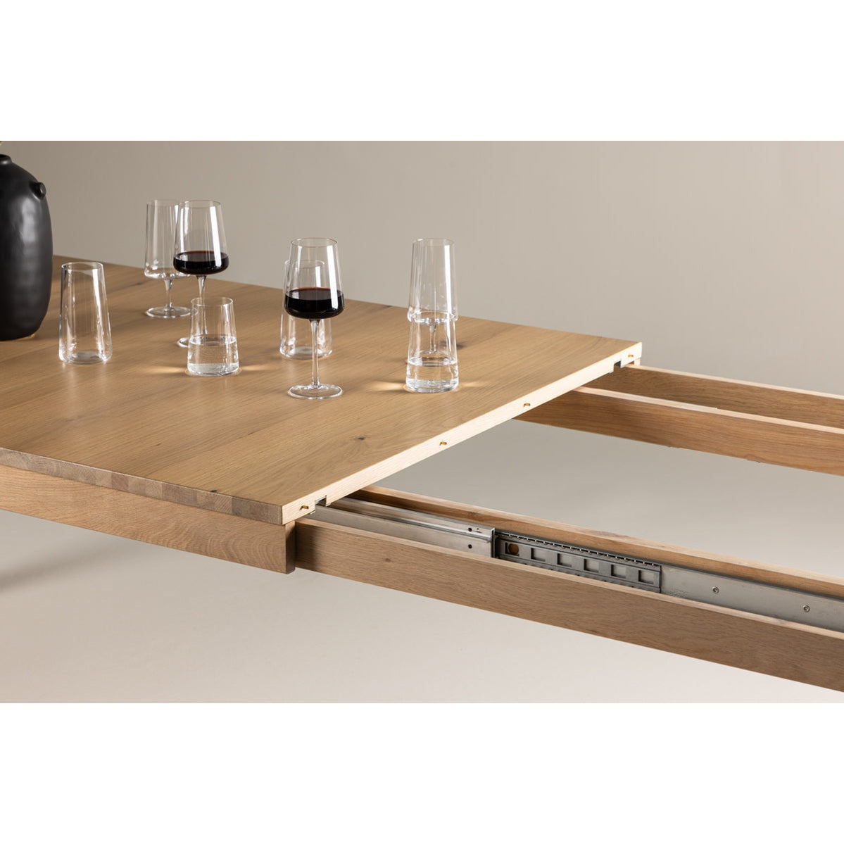 Slider spisebord inklusive 2x ileggsplate 170/210/250 Venture Design Spisebord