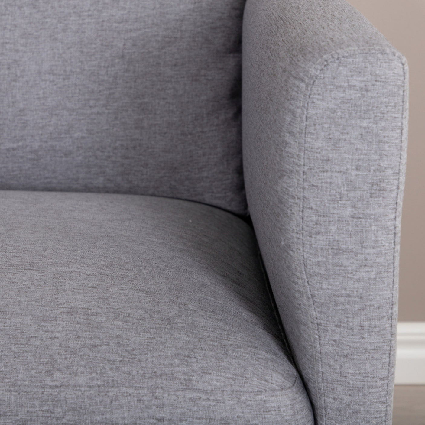 Zoom 2-Seat Sofa