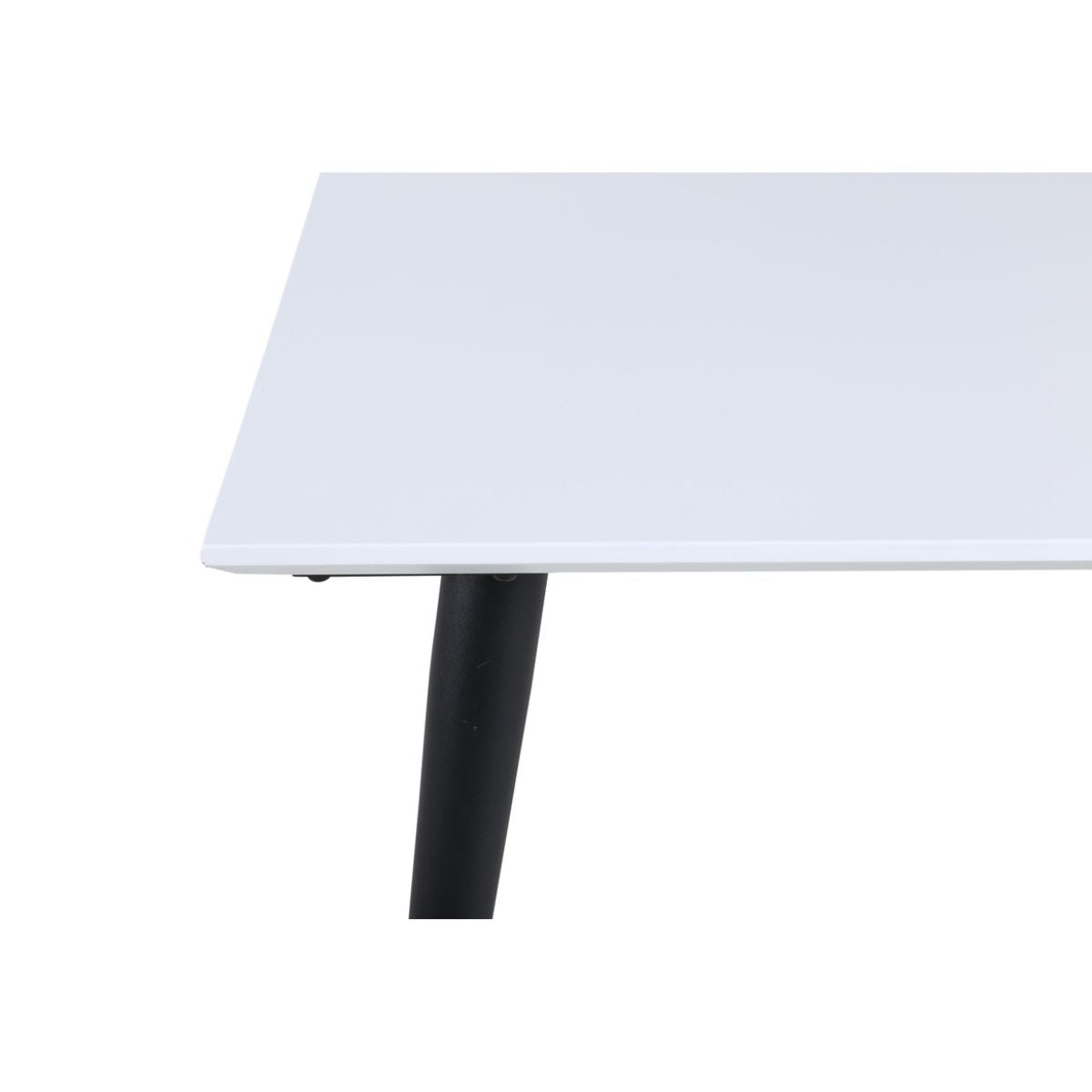 Jimmy Table Venture Design Spisebord