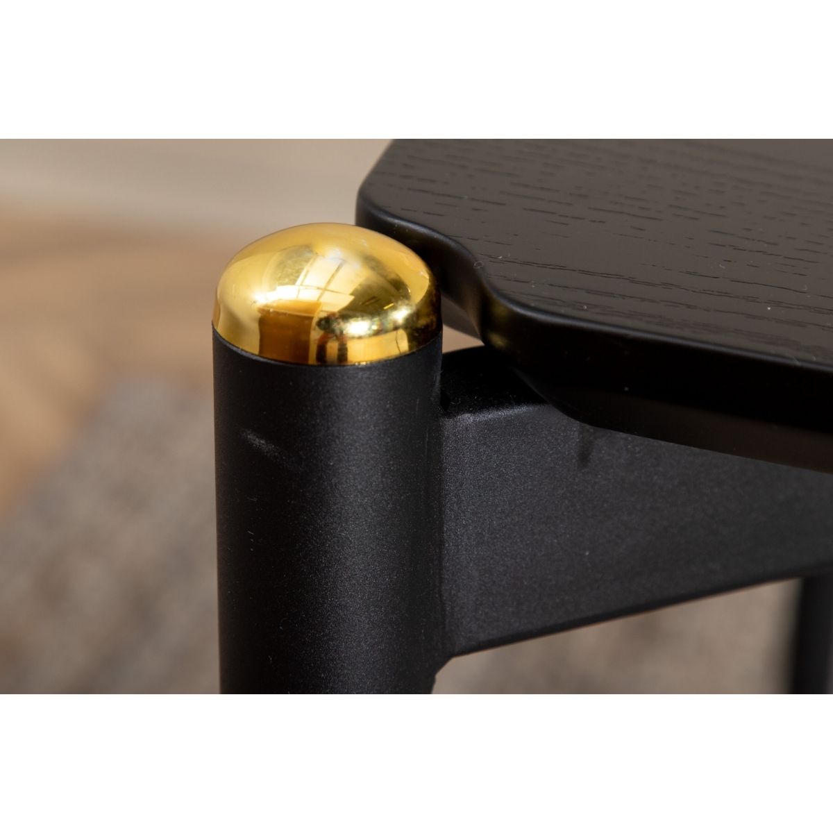 Pelle Table Venture Design Spisebord