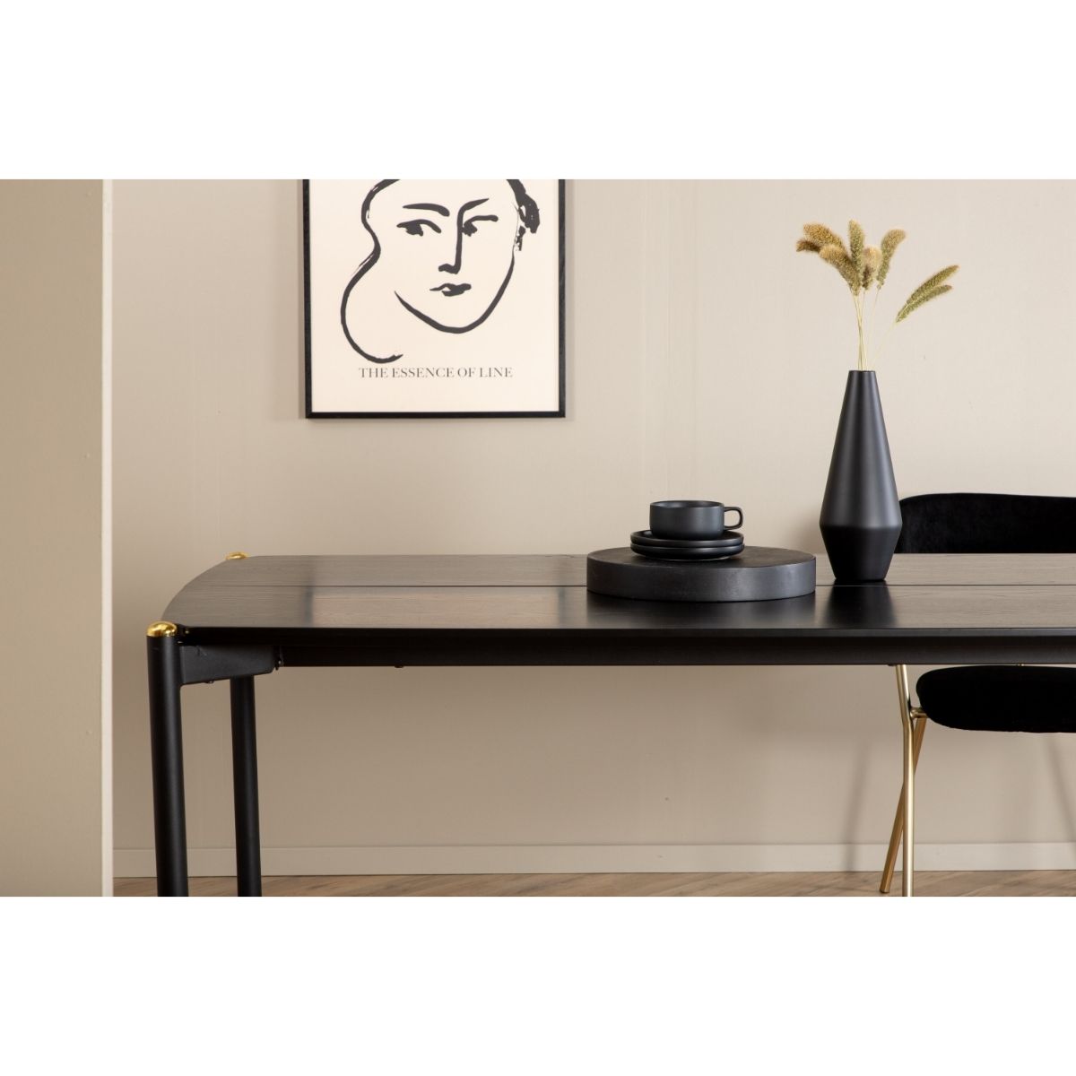 Pelle Table Venture Design Spisebord