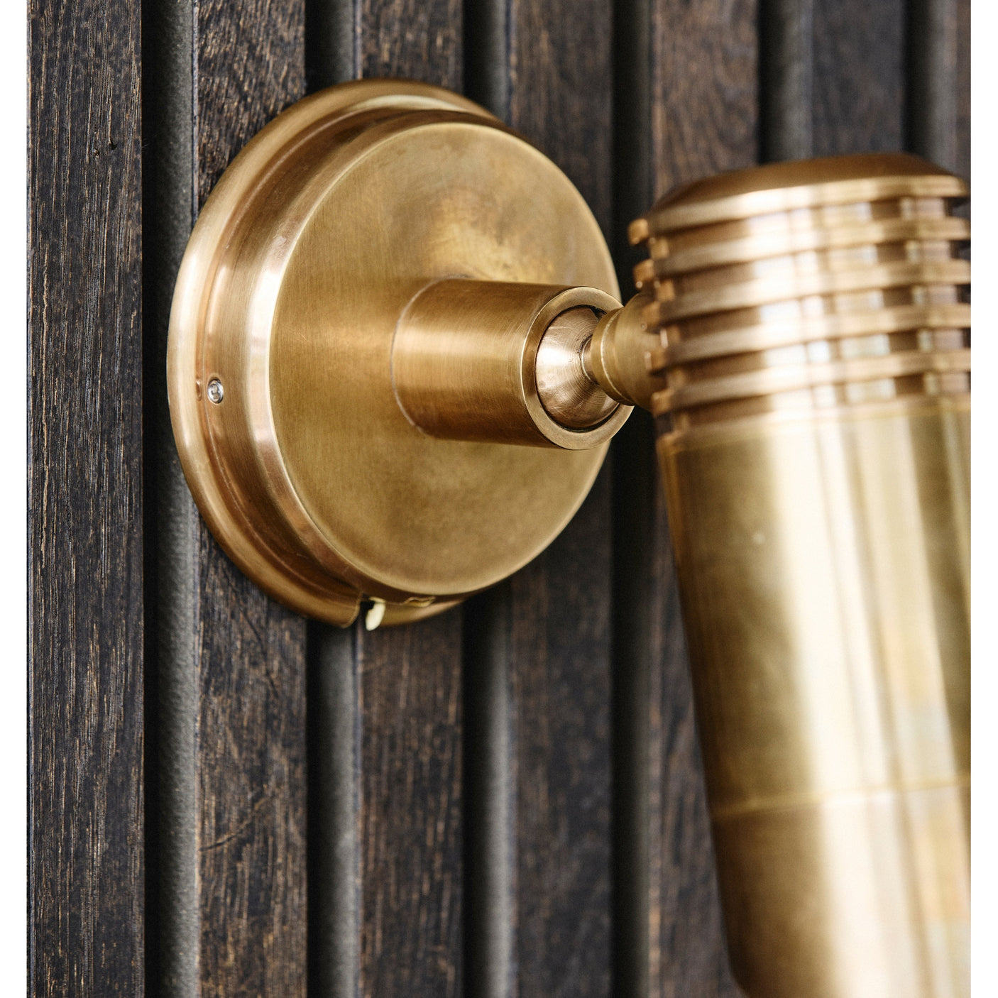 BRAGI vegglamper, utendørs - messing Nordal WALL LAMPS