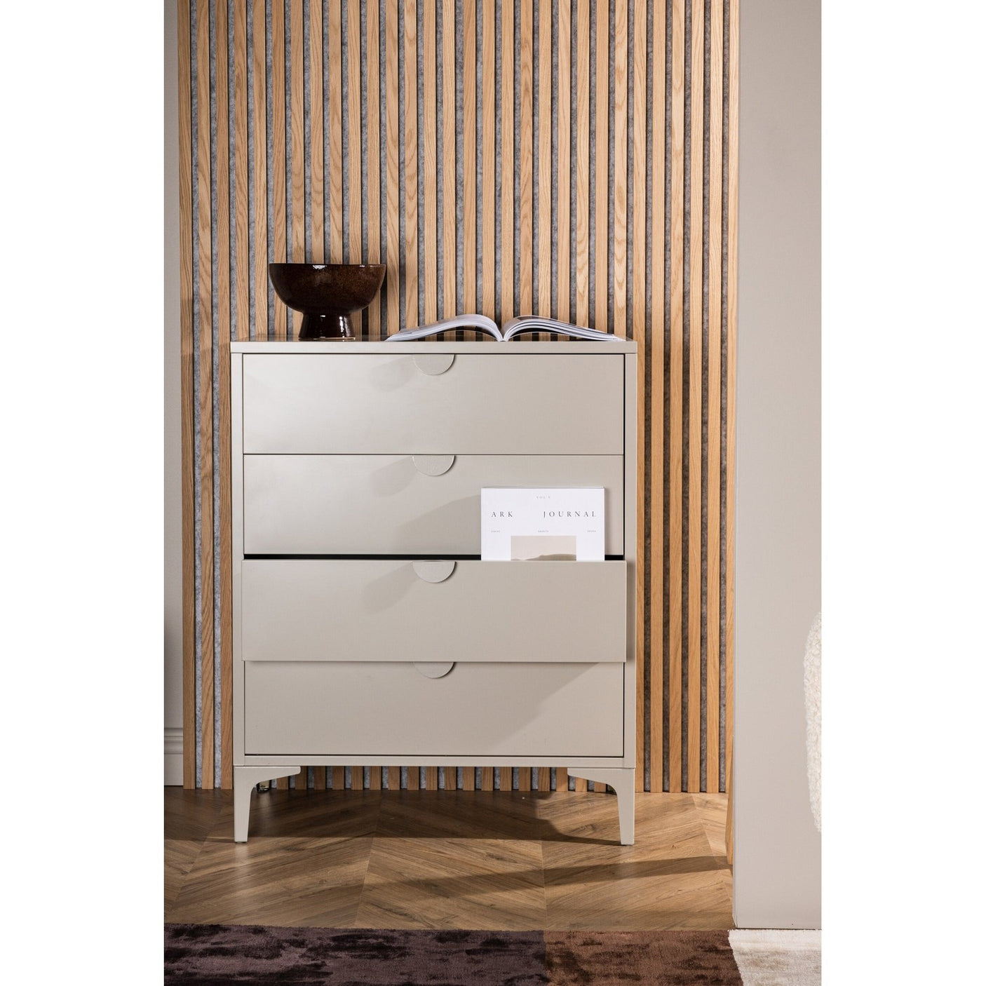 Piring 4-Skuff Venture Design Kommode