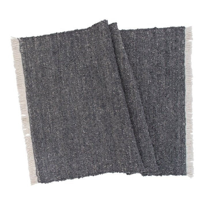 Betina ullteppe 300x400 Venture Design Teppe