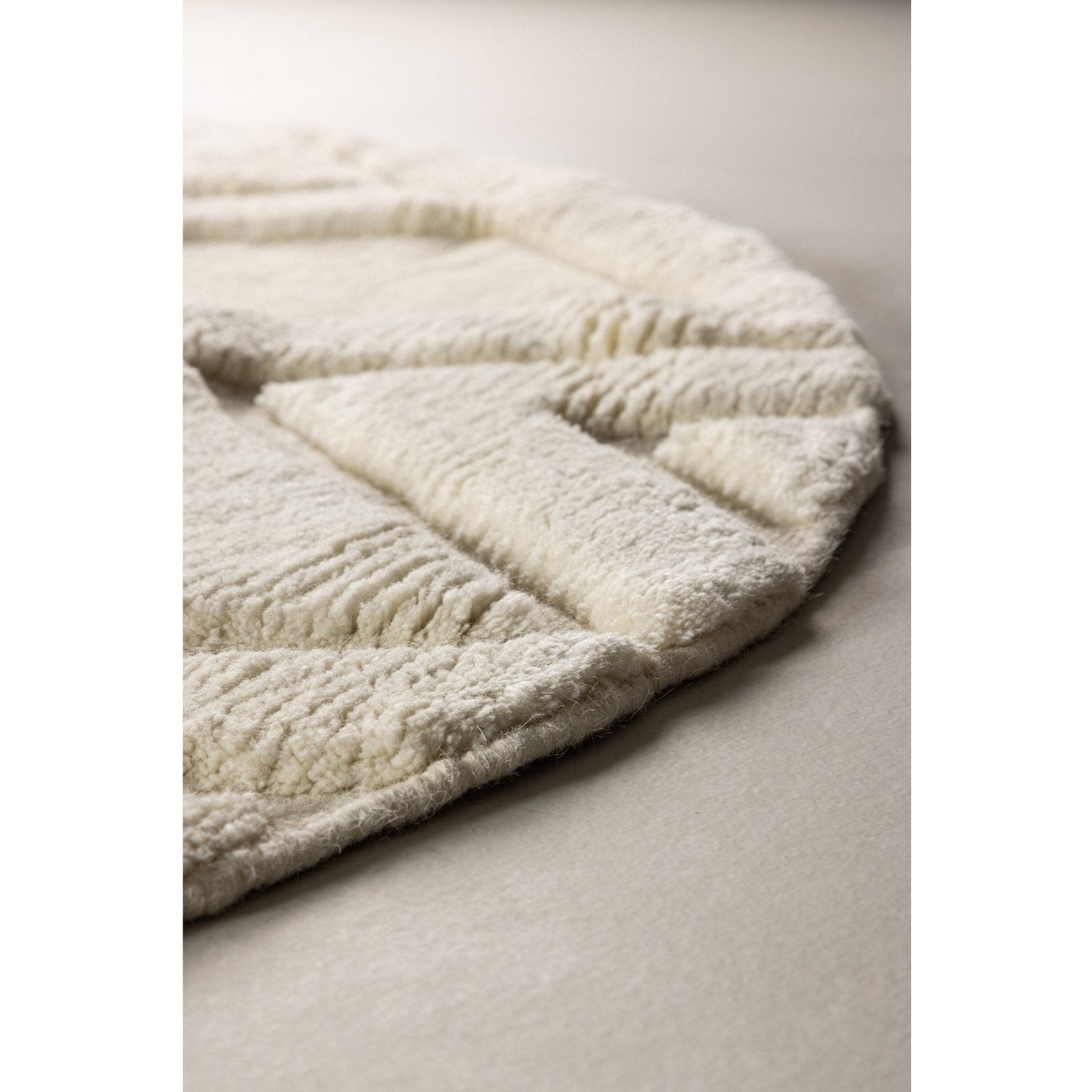 Dahlia teppe 200x200 Venture Design Teppe