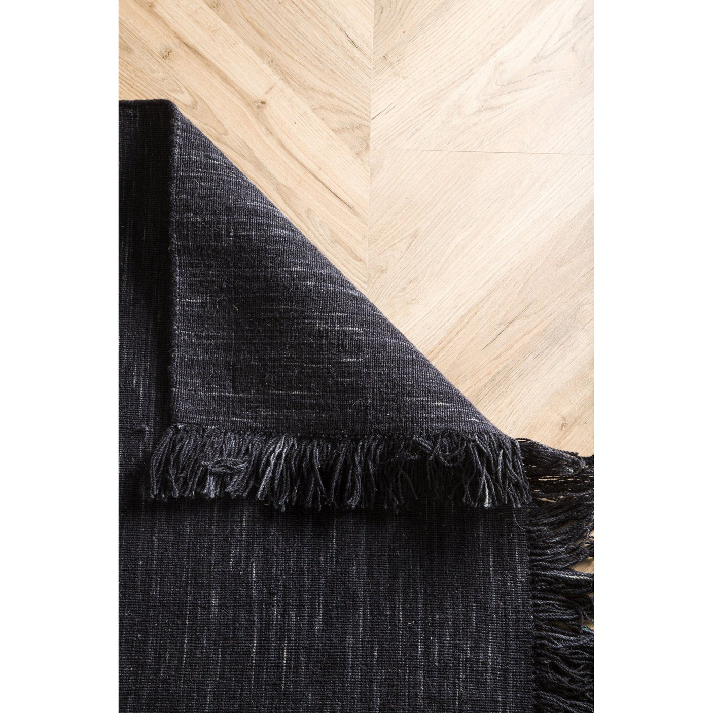 Elton teppe 230x160 Venture Design Teppe