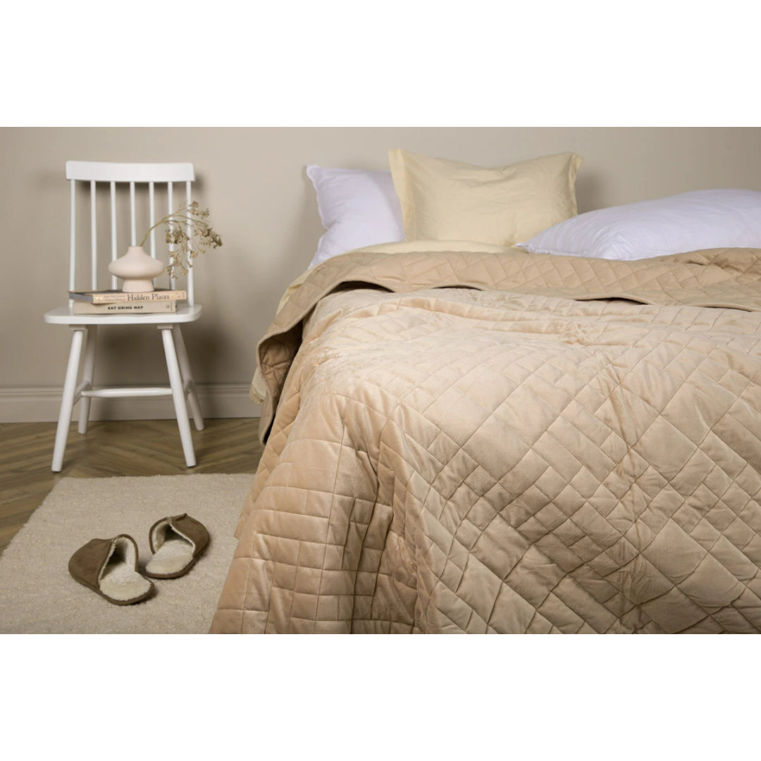 Jilly Bedspread