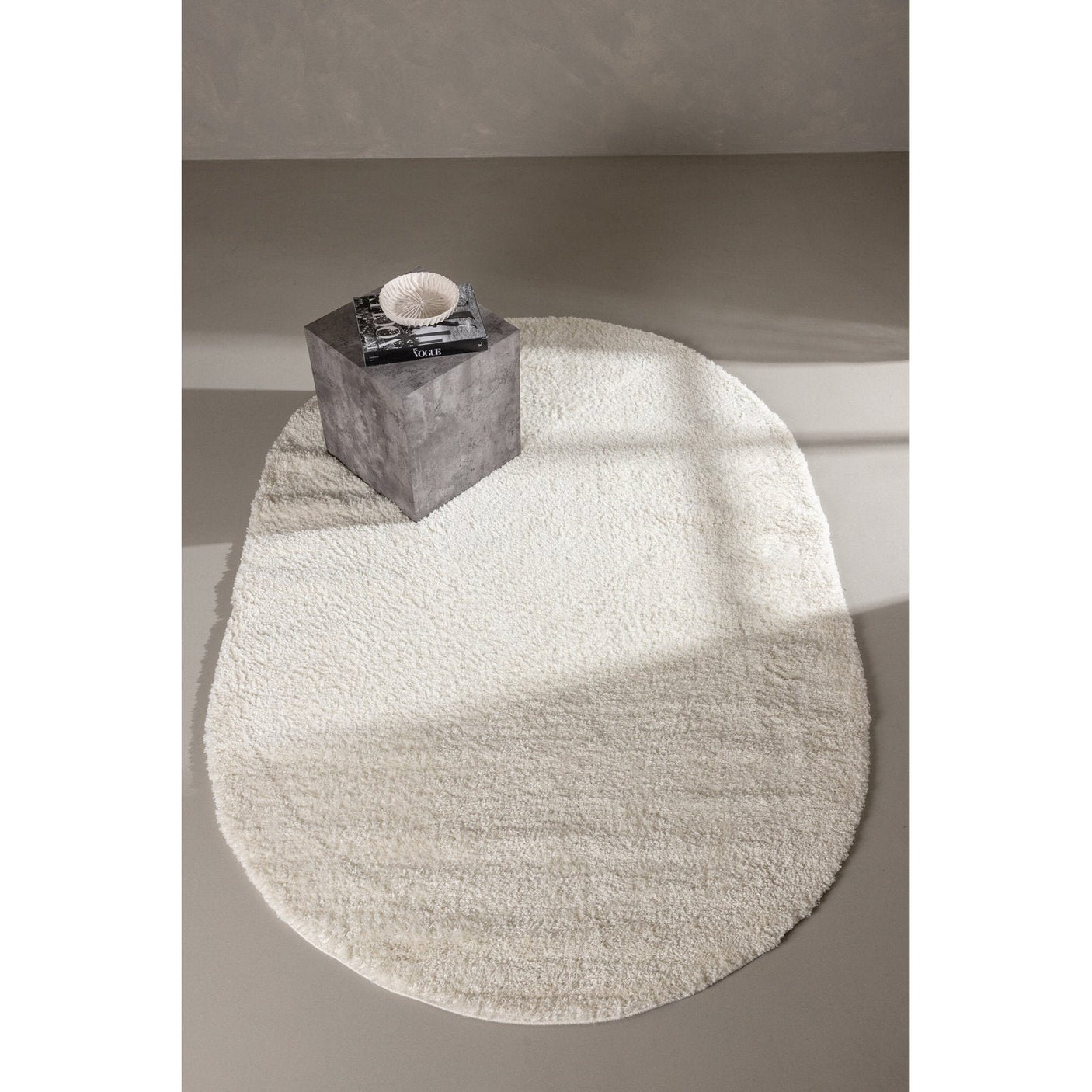 Walter teppe 230x160 ovalt Venture Design Teppe