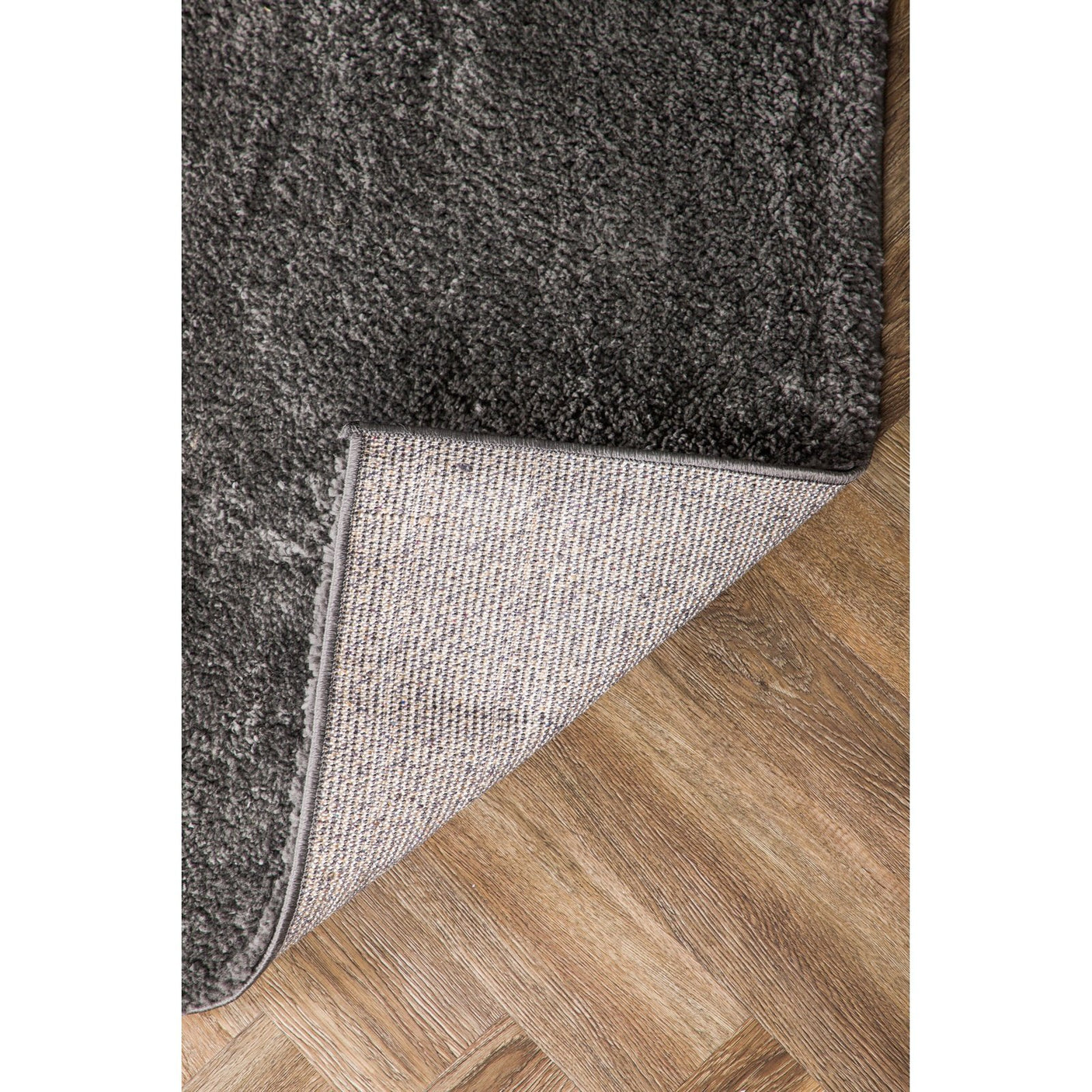 Walter teppe 290x200 Venture Design Teppe