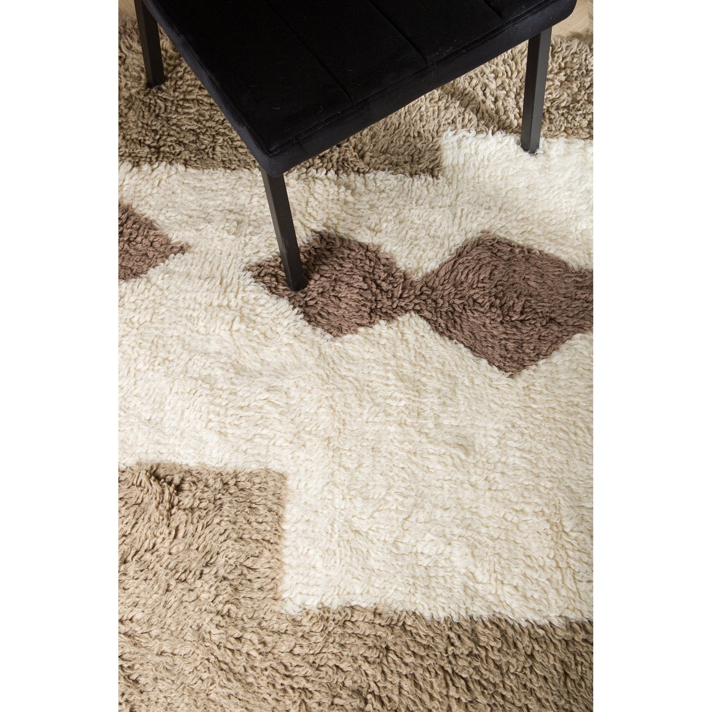 Nestor teppe 350x250 Venture Design Teppe