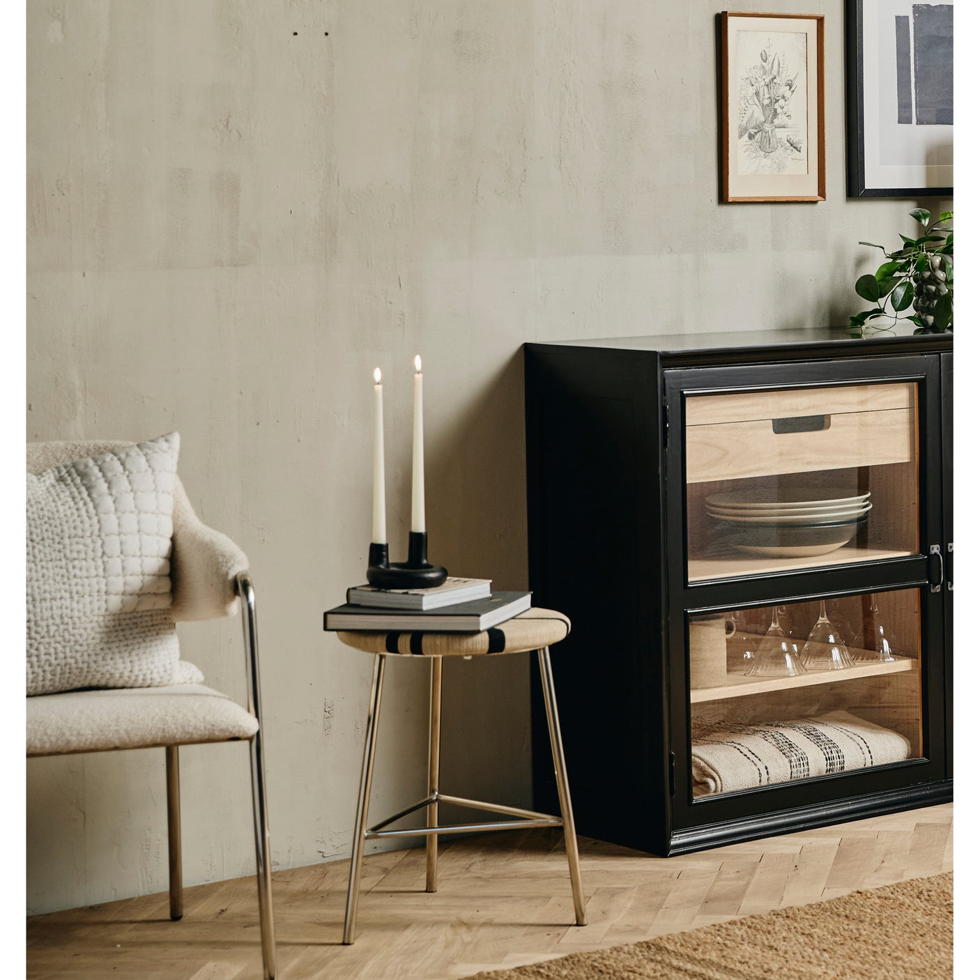 MORICE skammel med jutefelle, lav - svart/råhvitt Nordal STOOLS