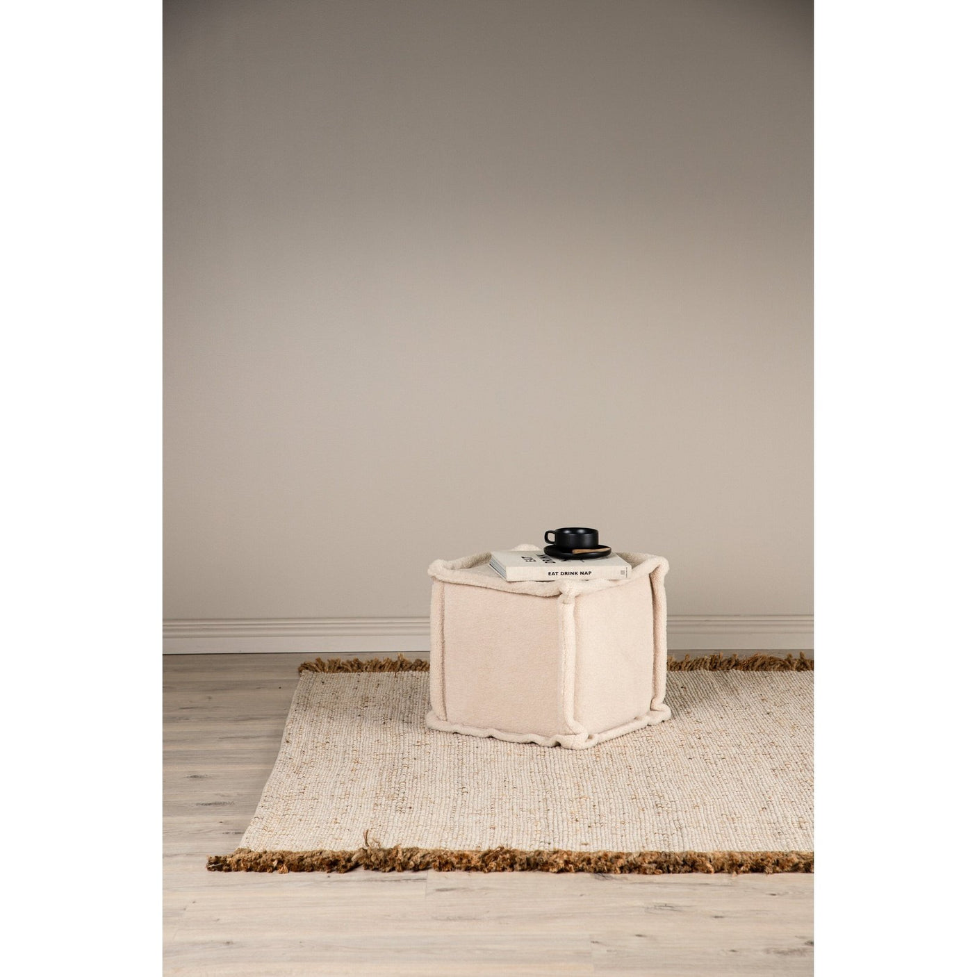 Emilio ullteppe 230x160 Venture Design Teppe