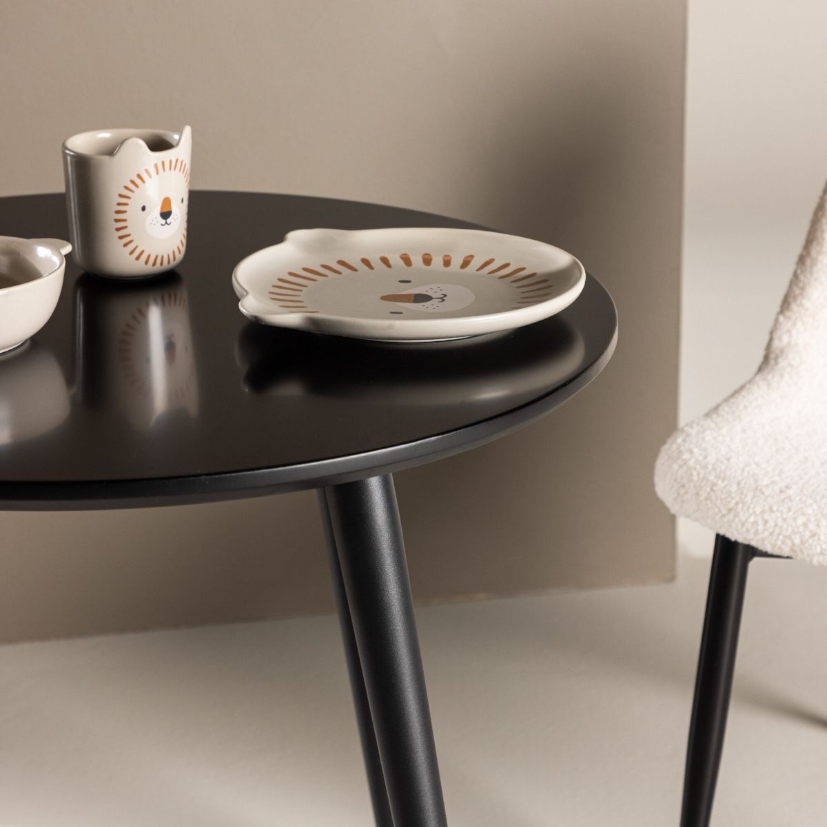 Plaza Kids Table Venture Design Diverse