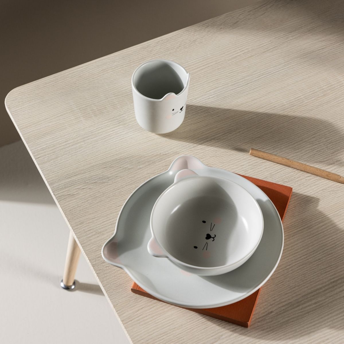 Polar Kids Table Venture Design Diverse