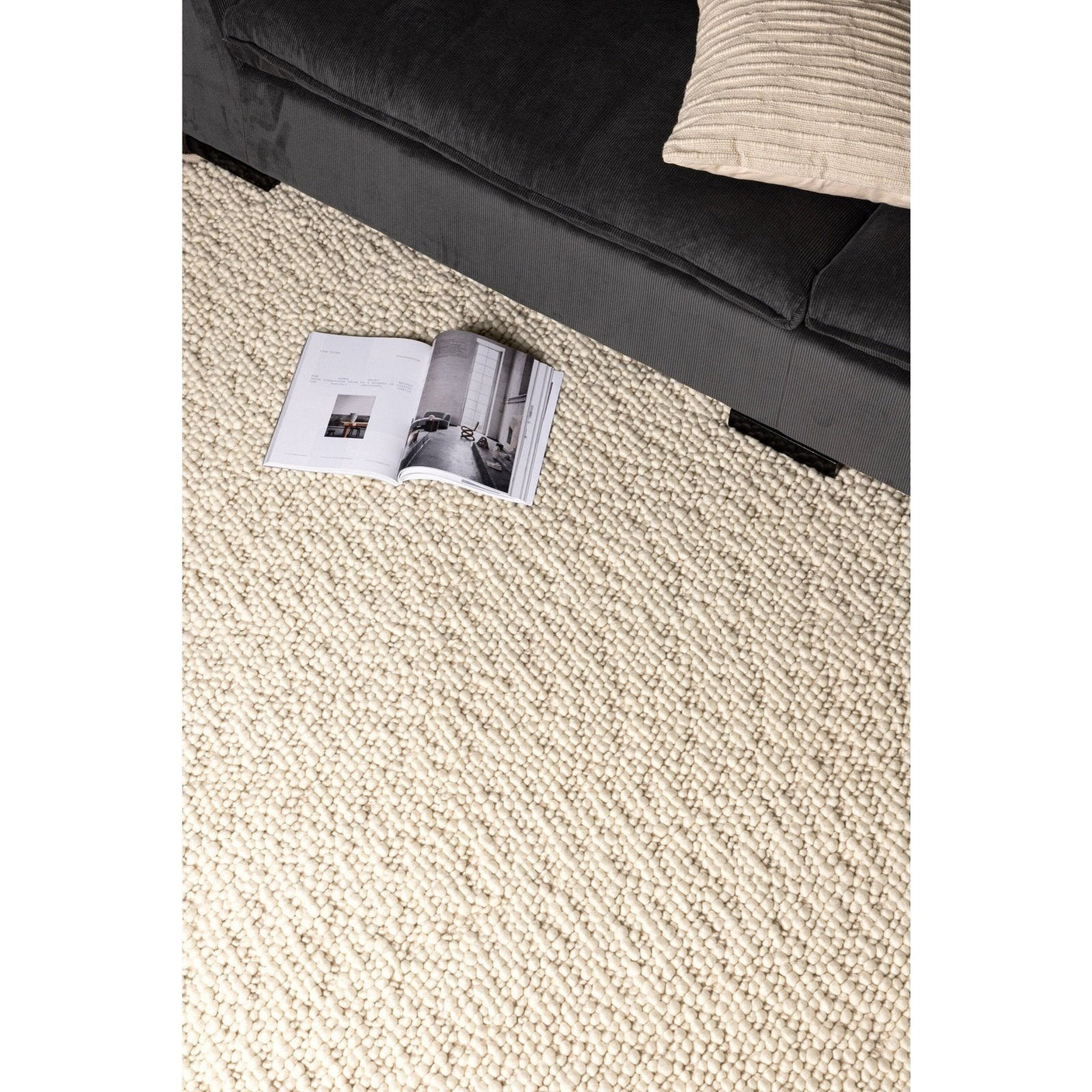 Jajru ullteppe 350x250 Venture Design Teppe