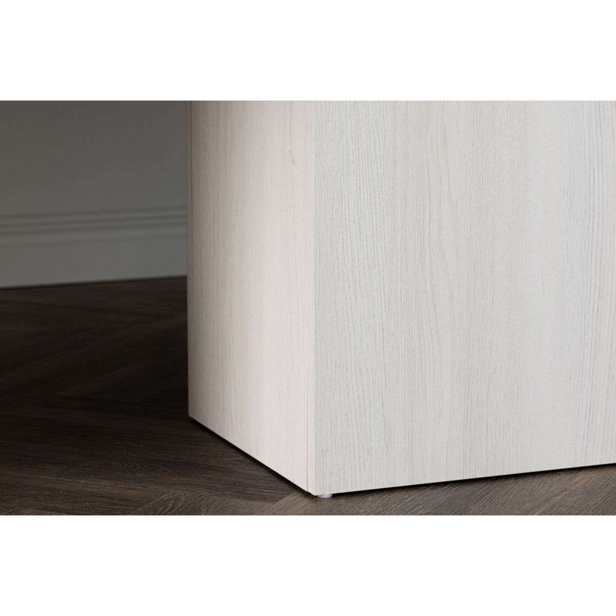 Olga Dining Table Venture Design Spisebord