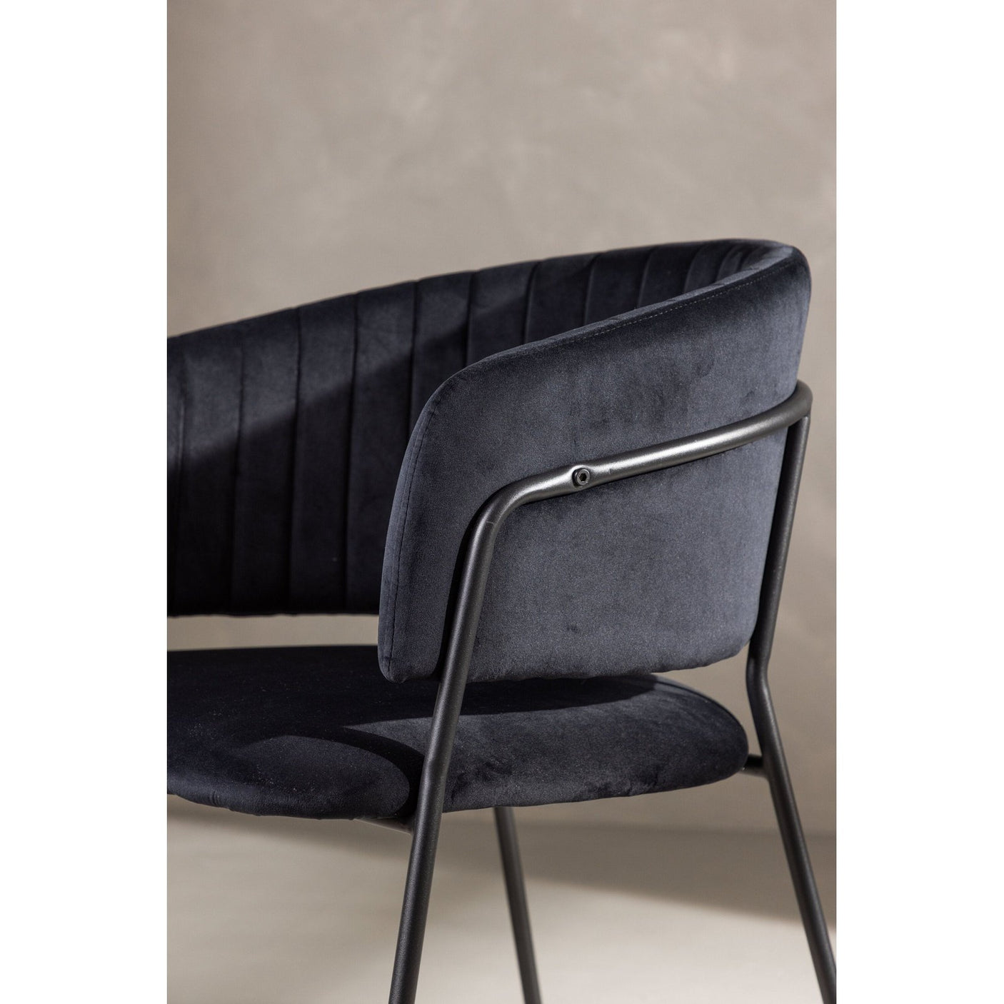 Selma spisestol 1-pakk Outletvare - Gjelder kun 1 stk Venture Design Outlet